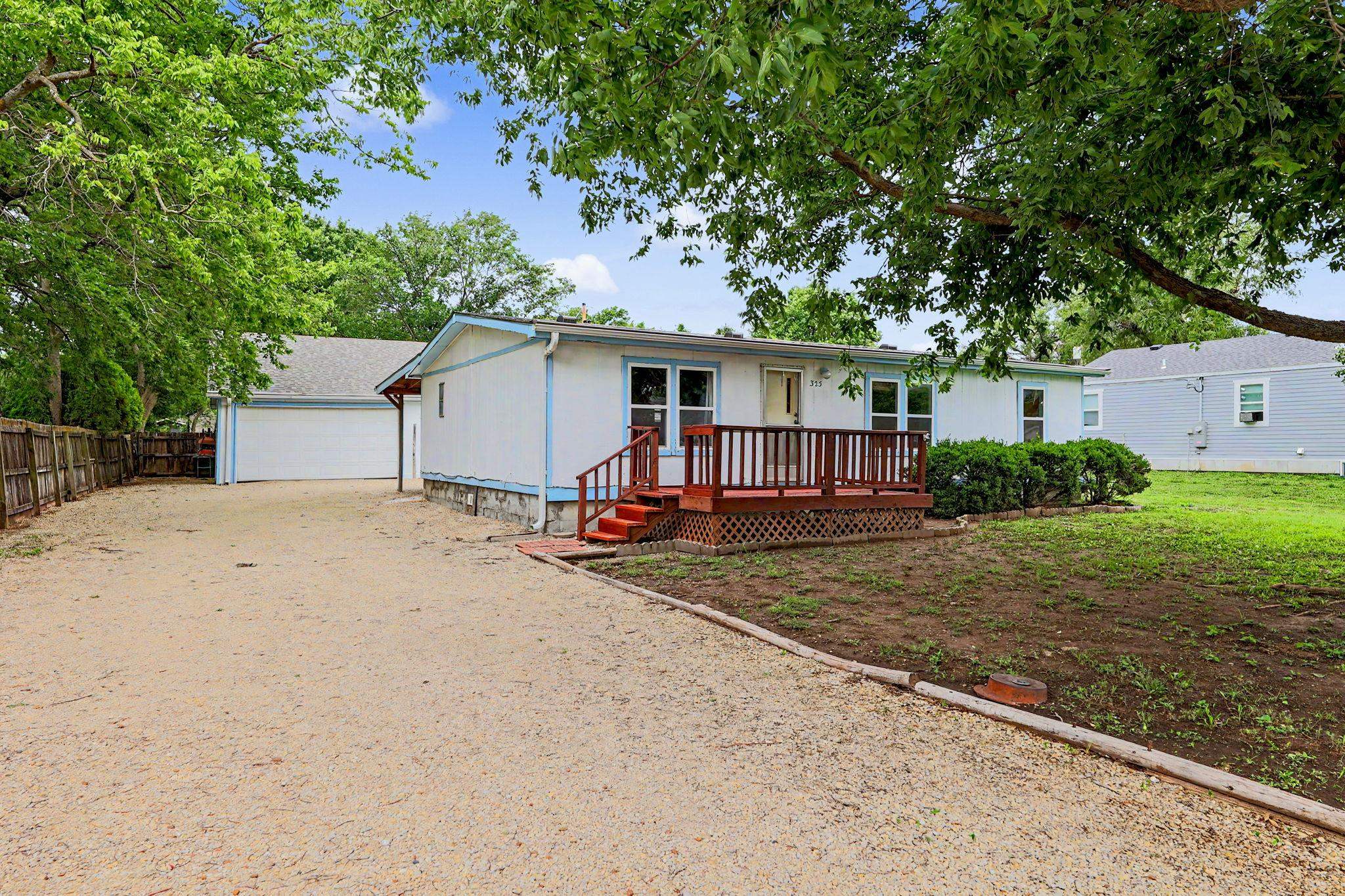 325 S Wichita