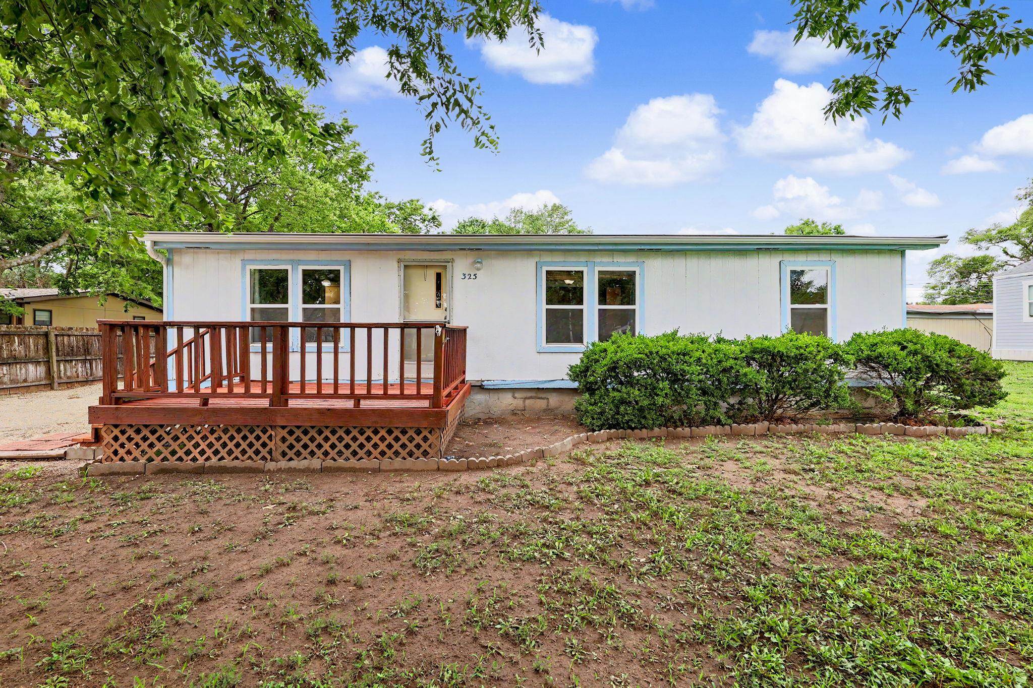 325 S Wichita Property Photo 2