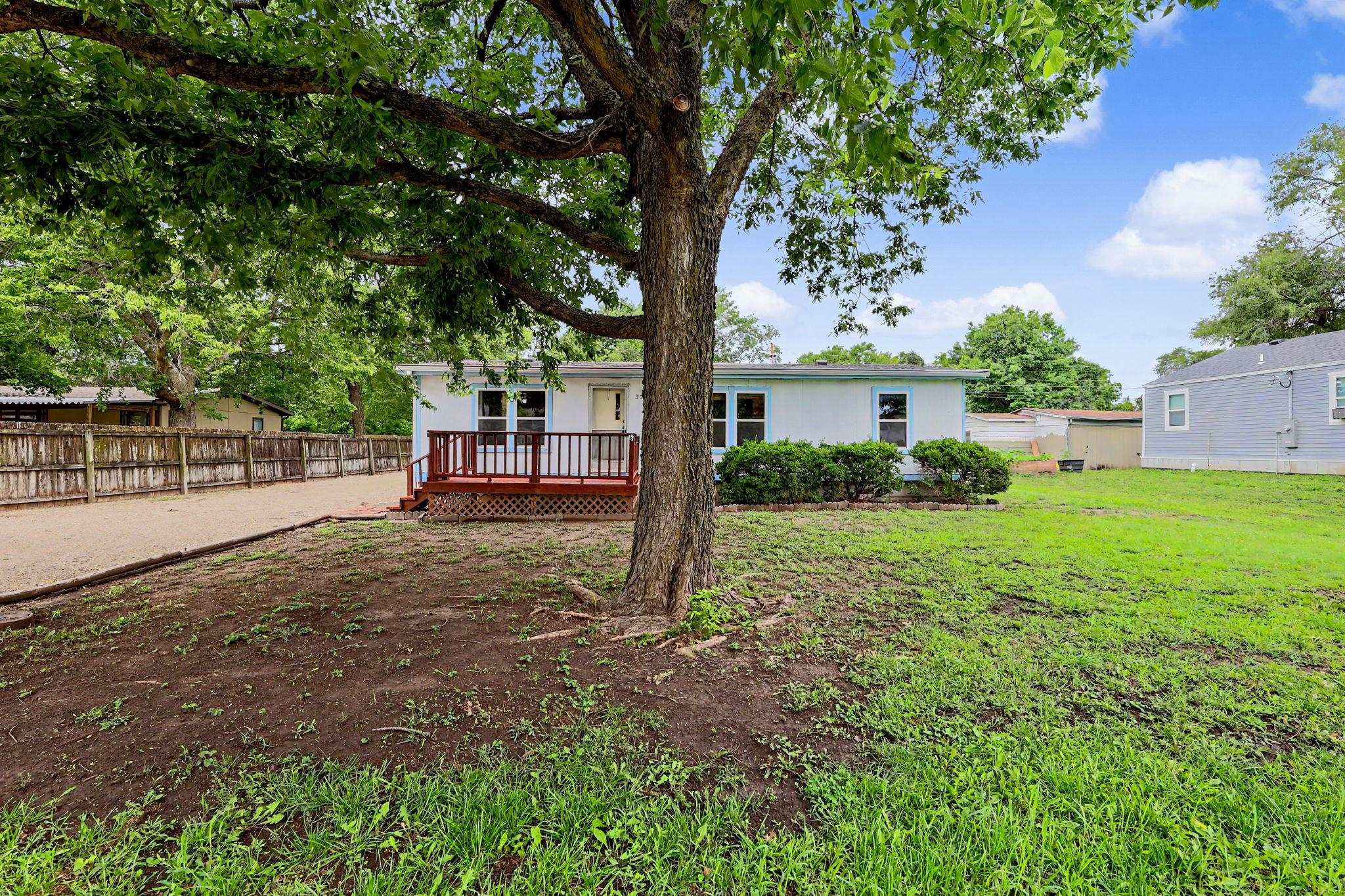 325 S Wichita Property Photo 3