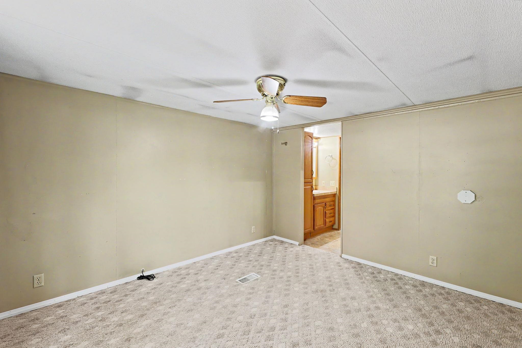 325 S Wichita Property Photo 21