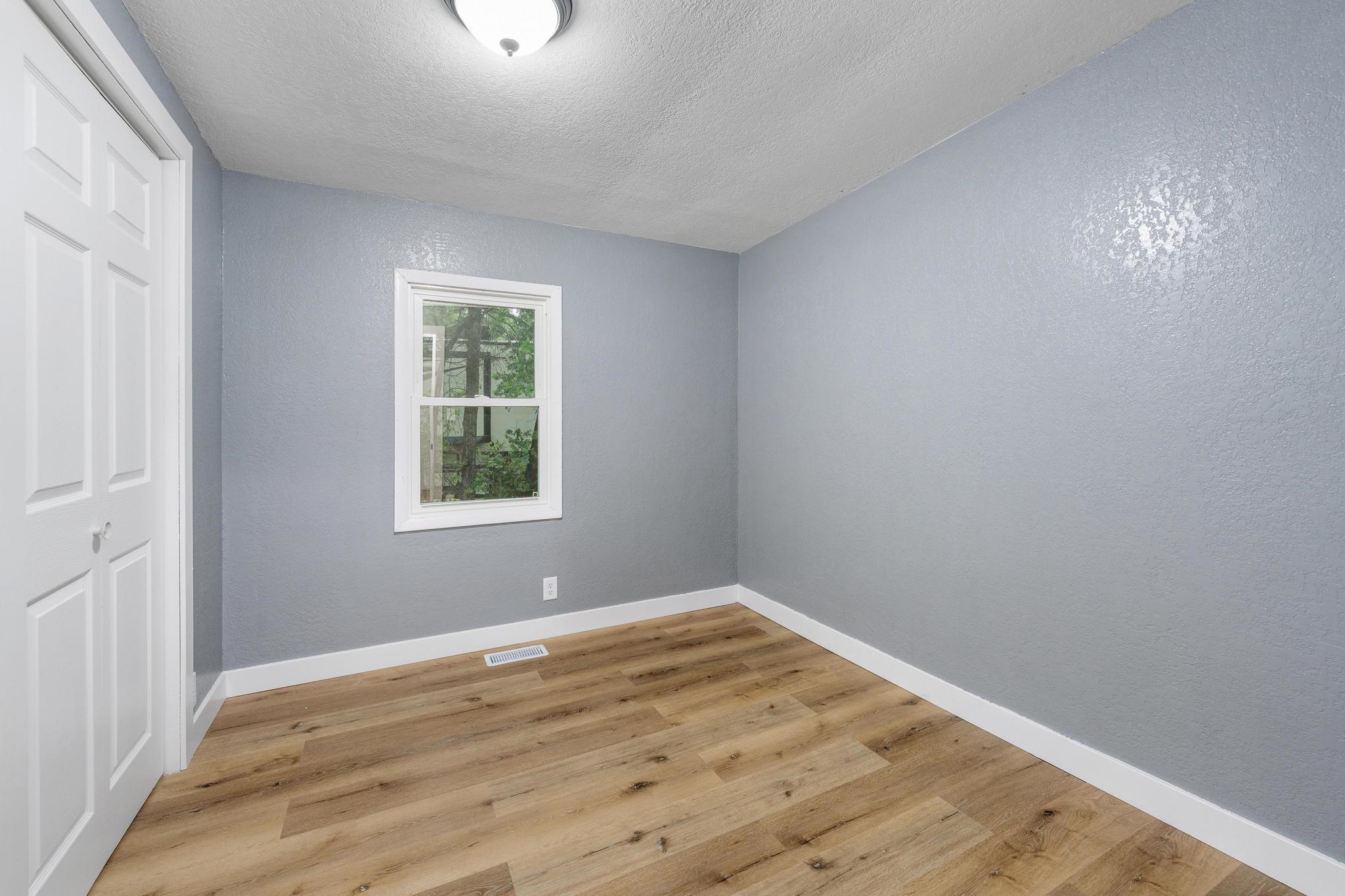 407 N Lincoln Property Photo 21