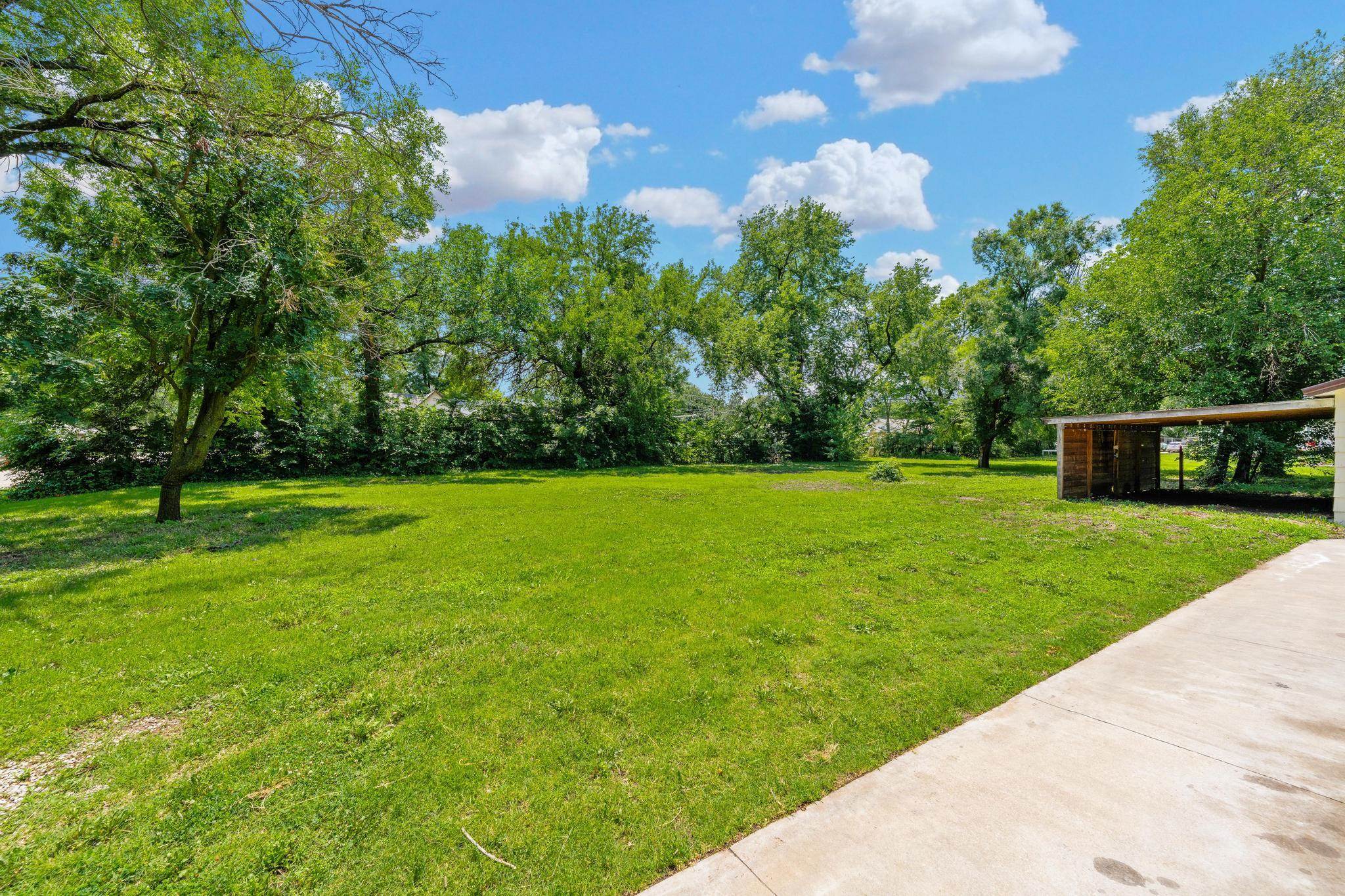 407 N Lincoln Property Photo 27
