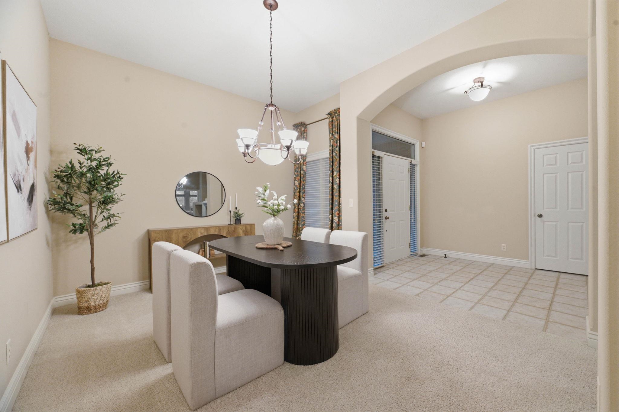 13506 W Links St Property Photo 7
