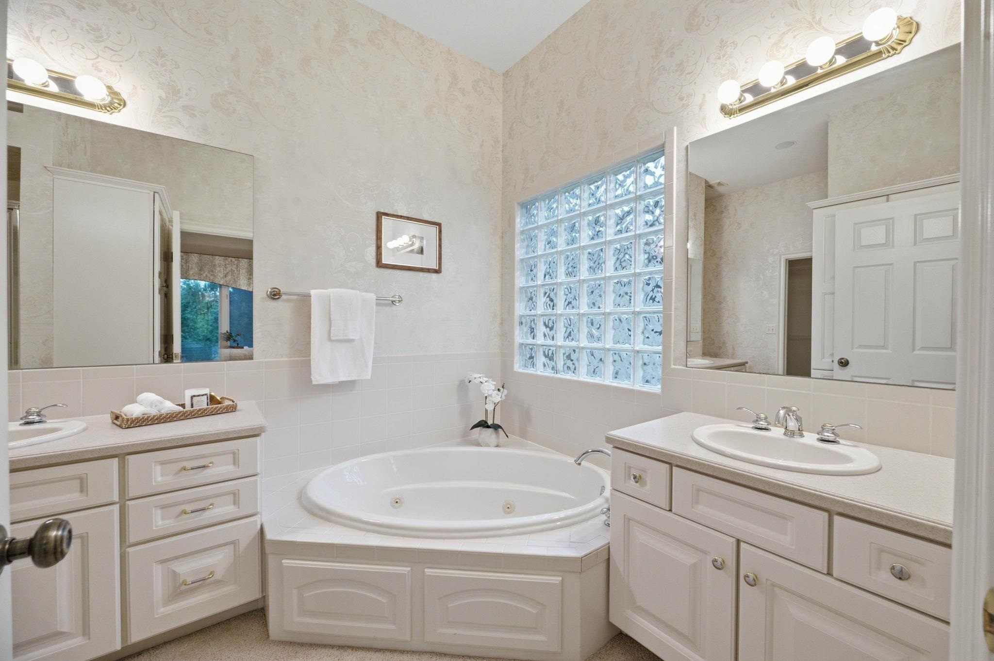 13506 W Links St Property Photo 15