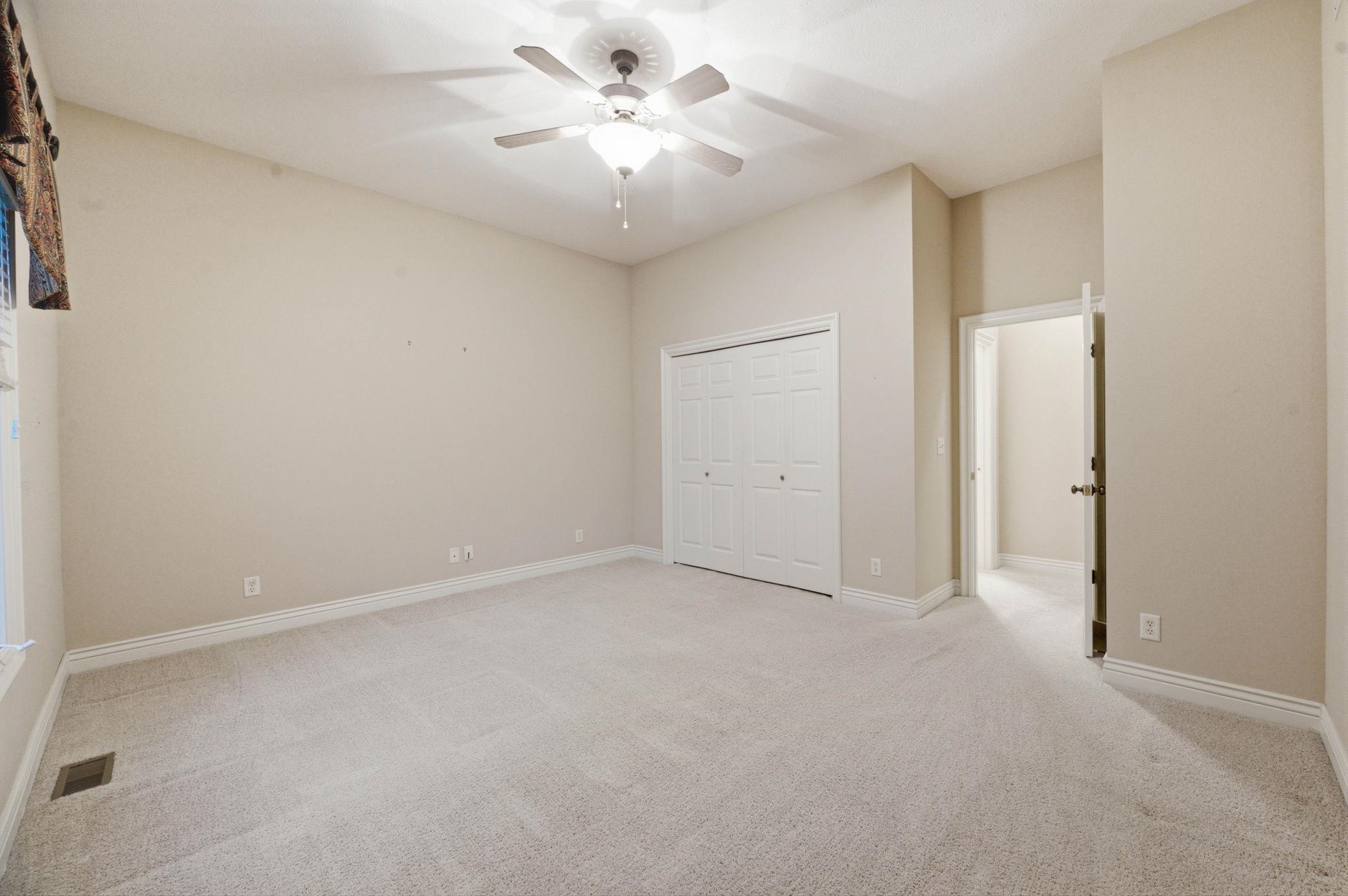 13506 W Links St Property Photo 17