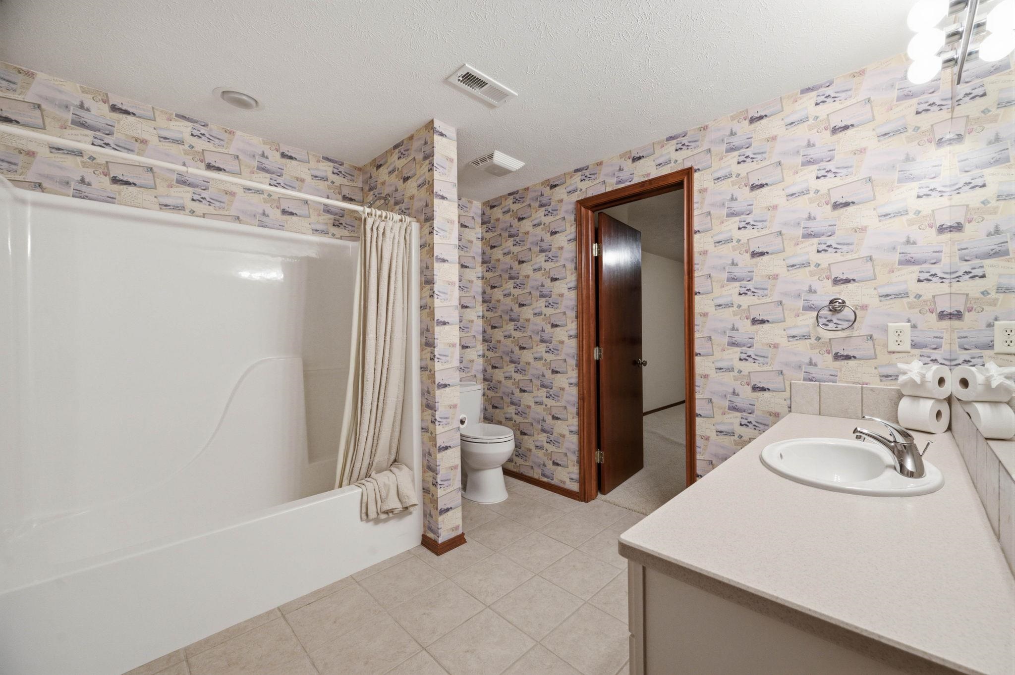 13506 W Links St Property Photo 23