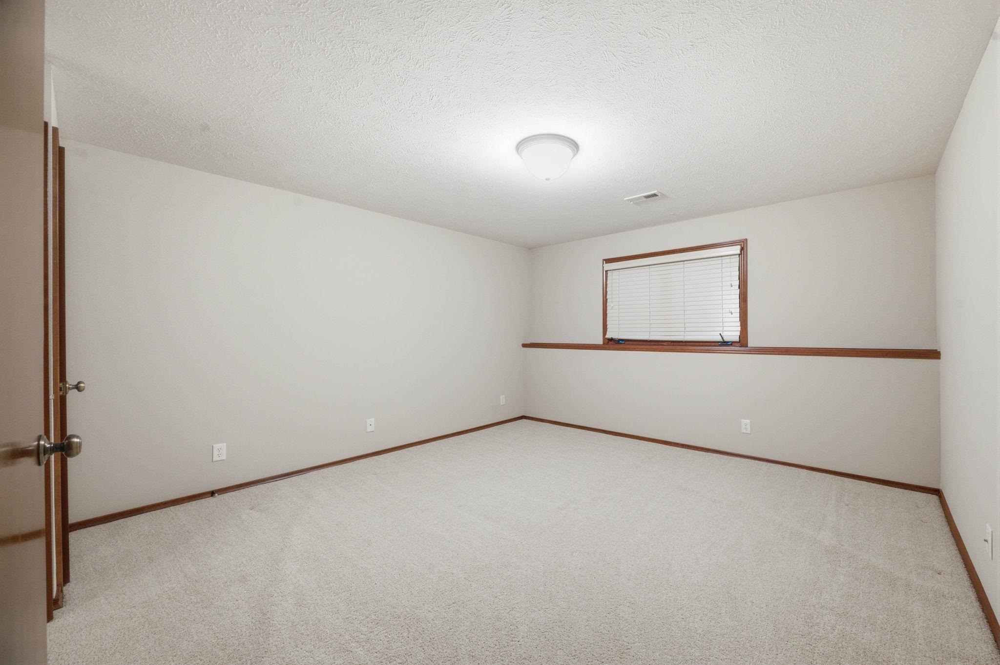 13506 W Links St Property Photo 25