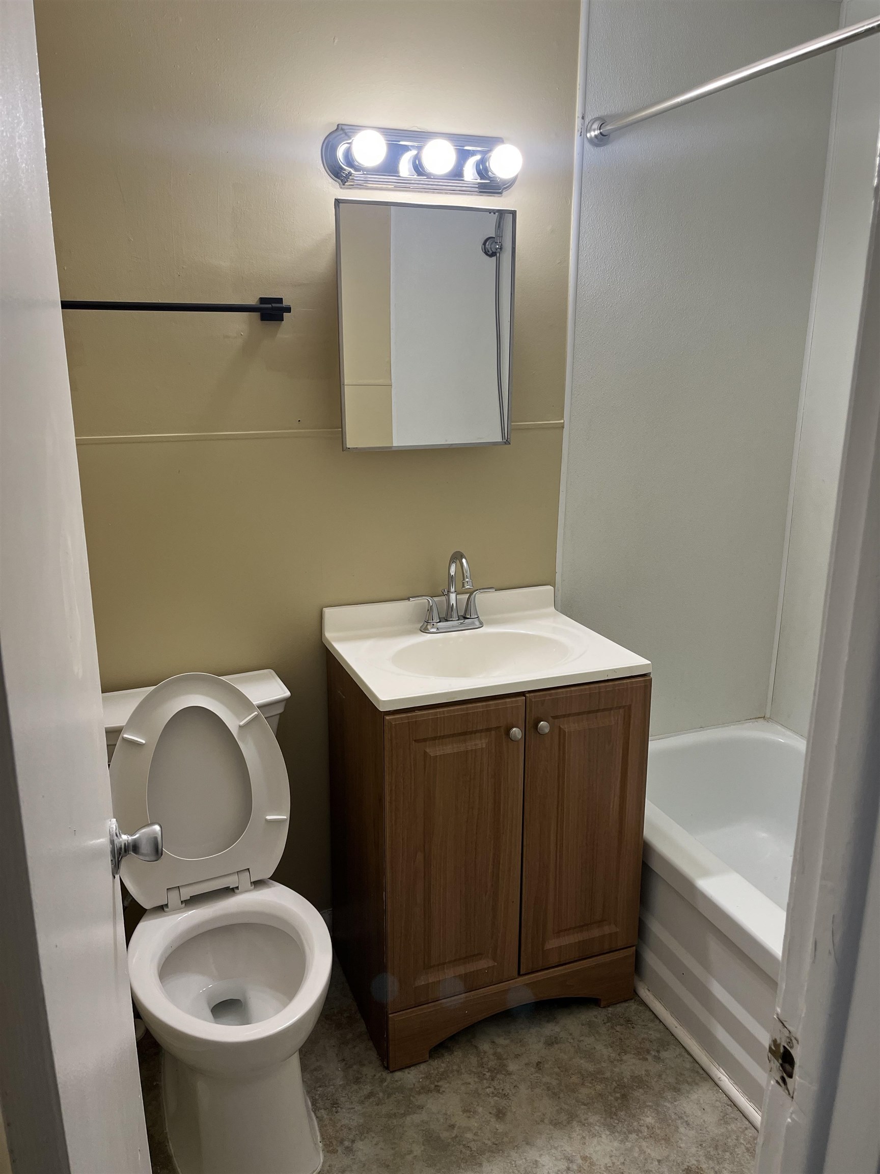 1301 N Piatt Property Photo 3