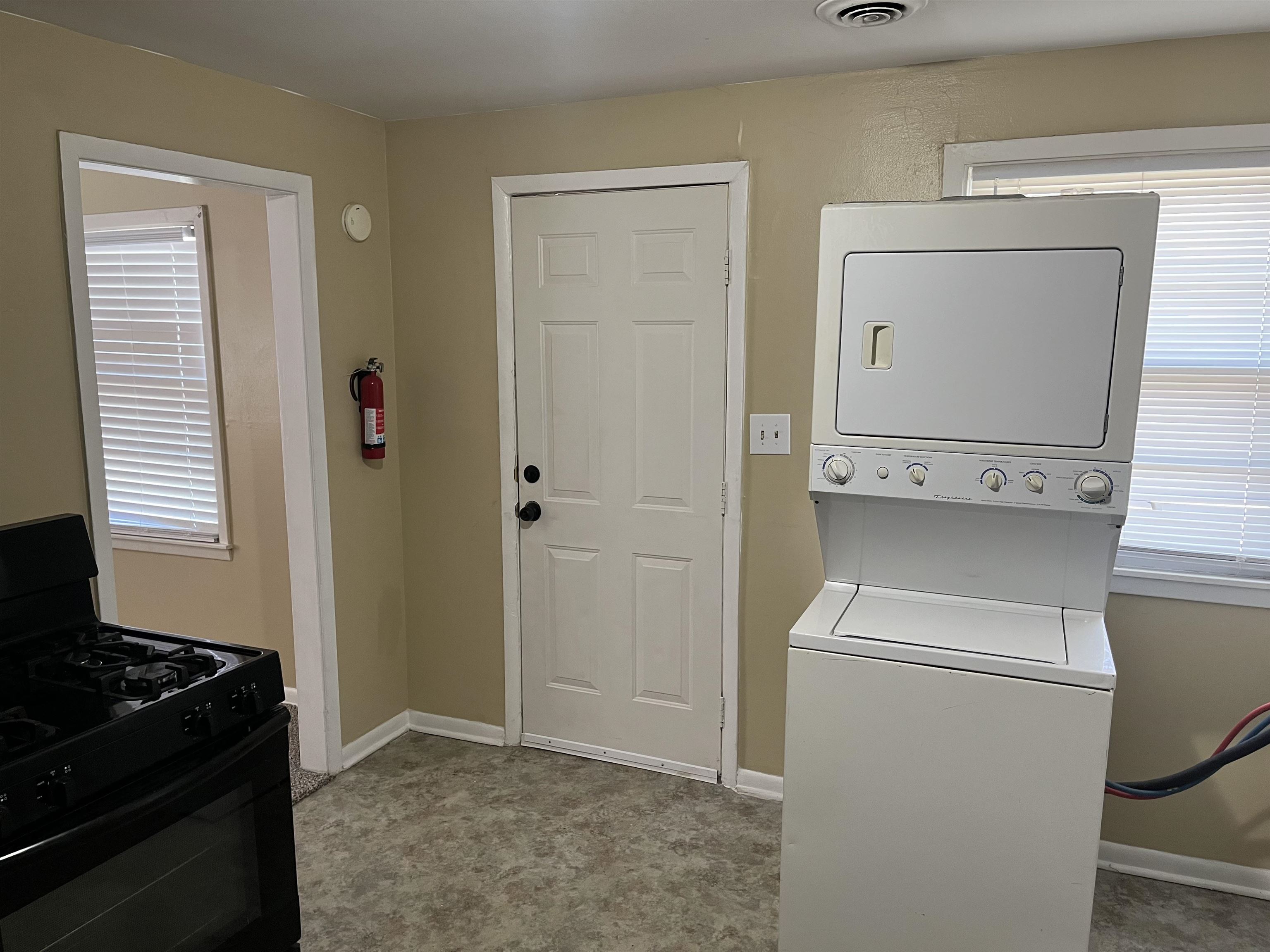 1301 N Piatt Property Photo 8