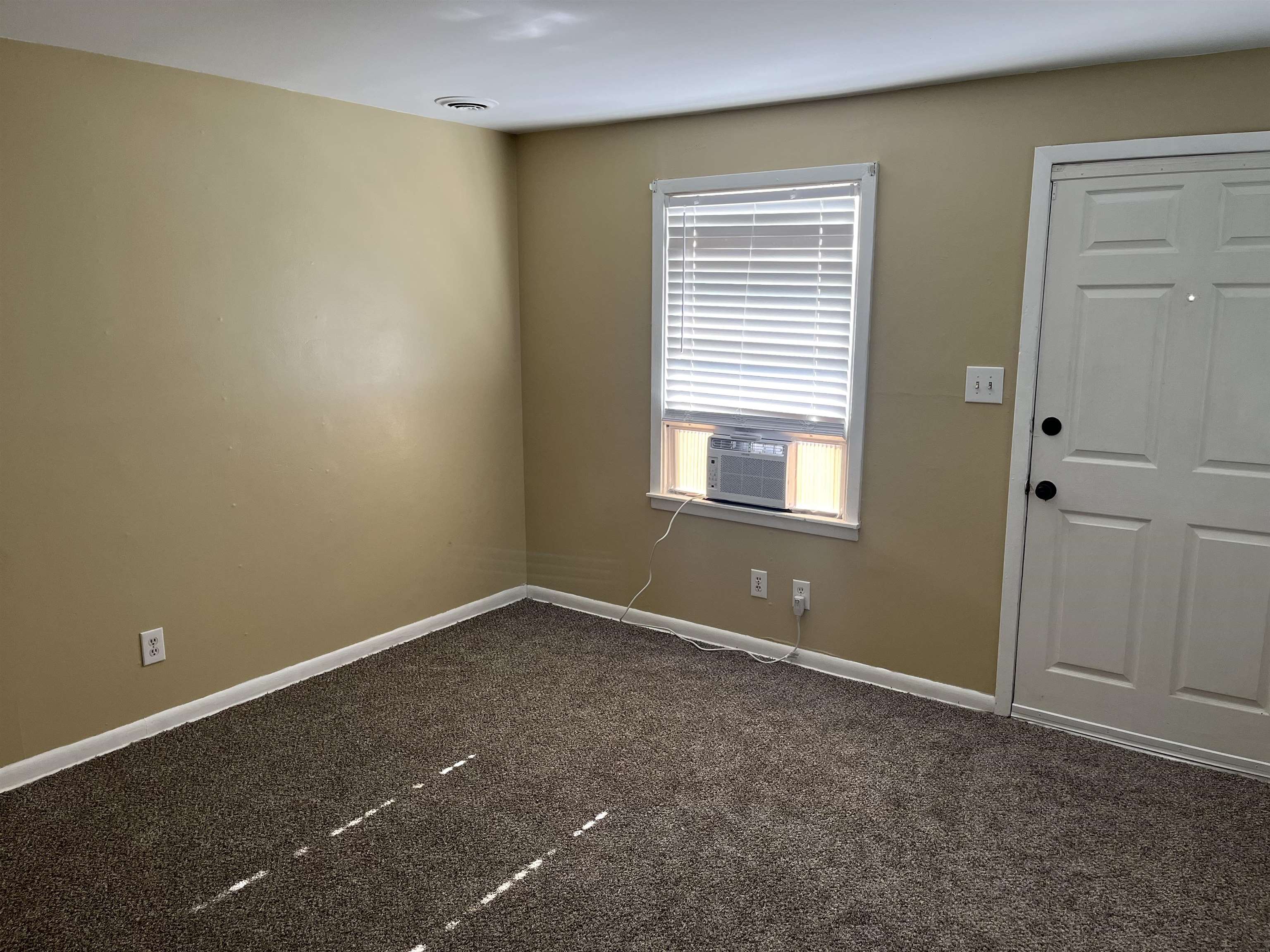 1301 N Piatt Property Photo 11