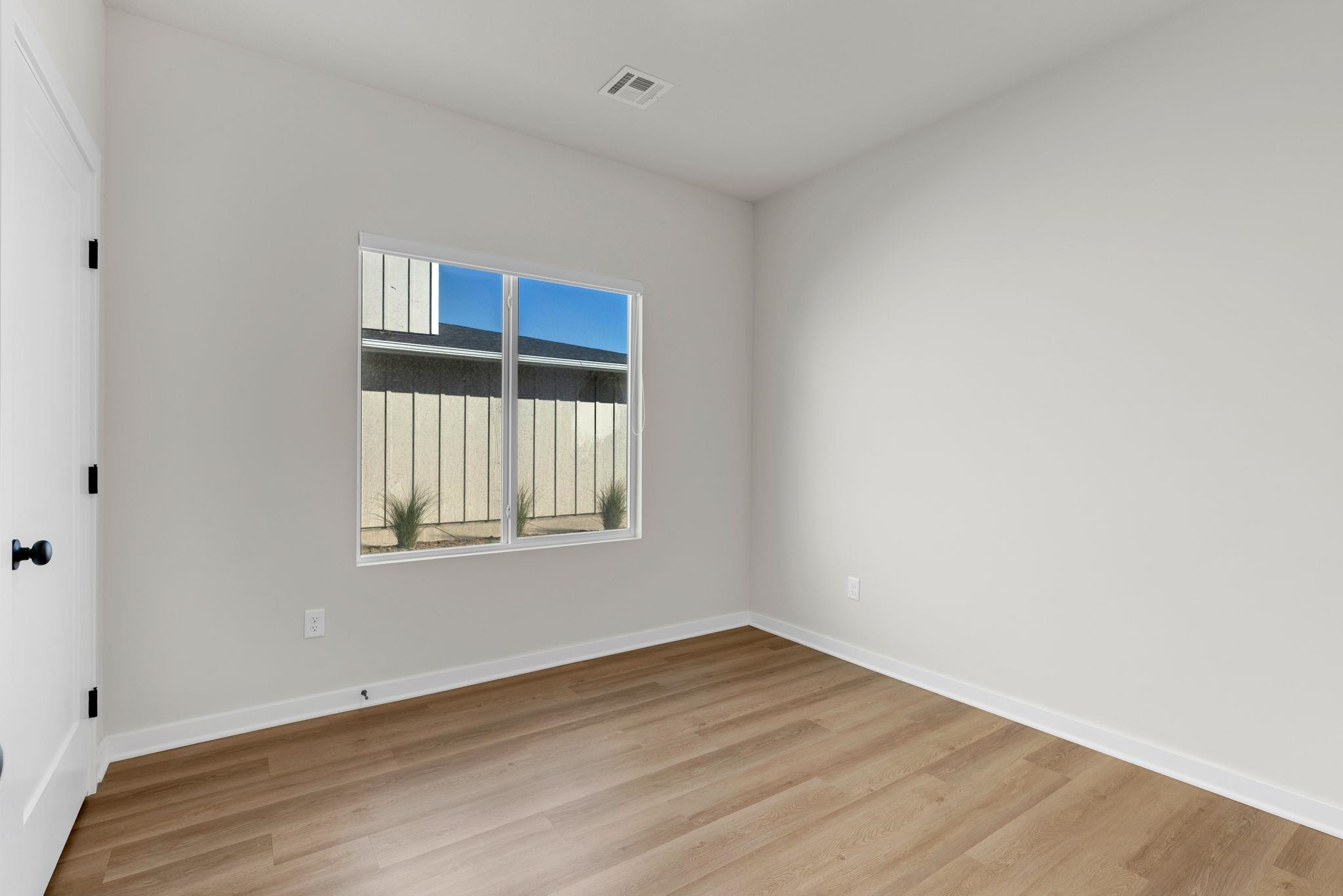 246 N Gowen St Property Photo 20