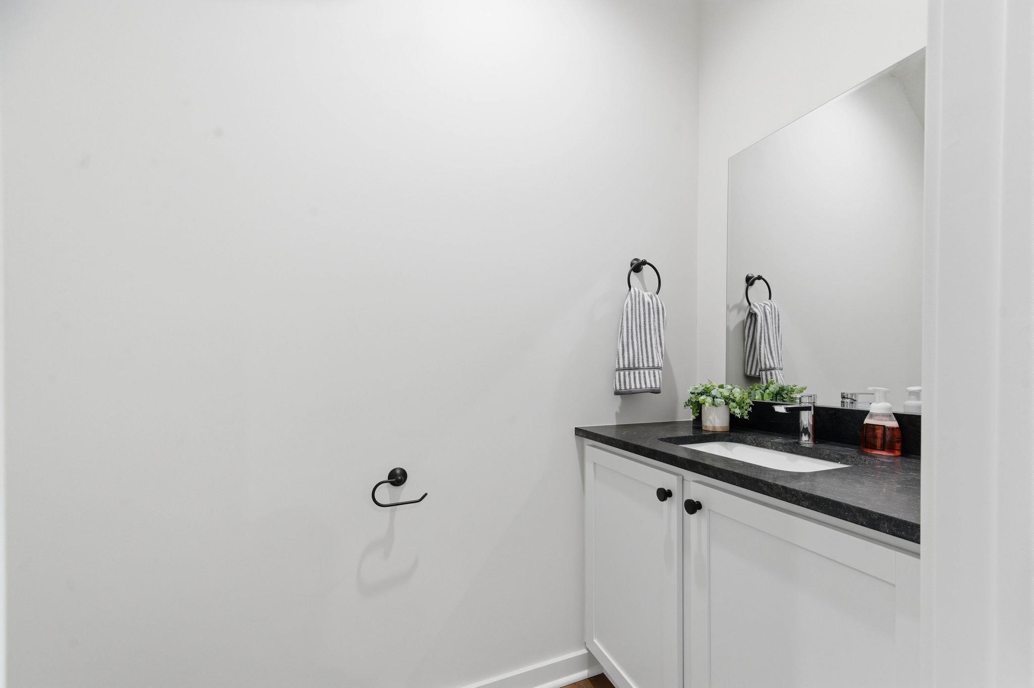 241 N Gowen St Property Photo 21