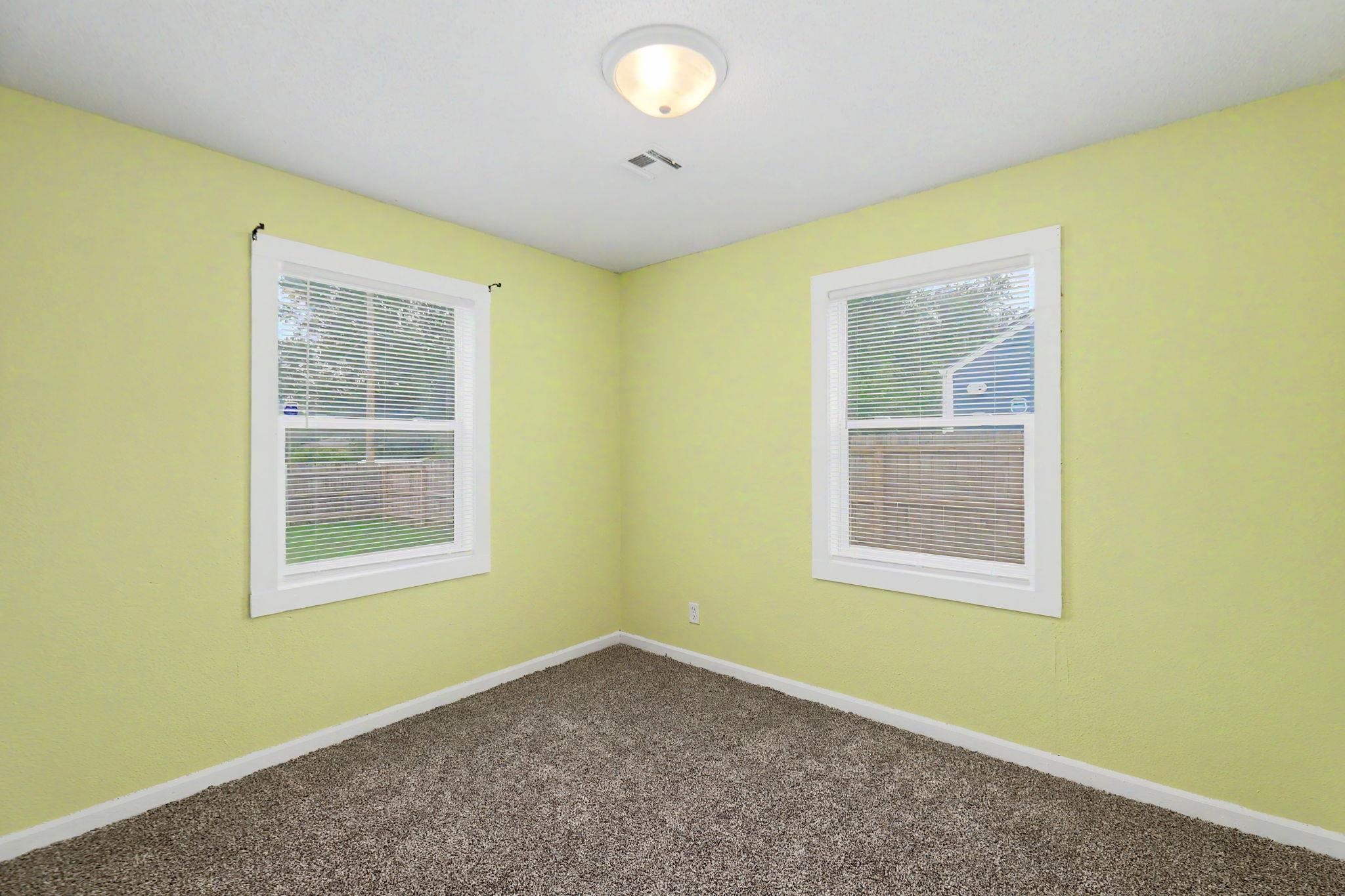 2154 S Seneca St Property Photo 29