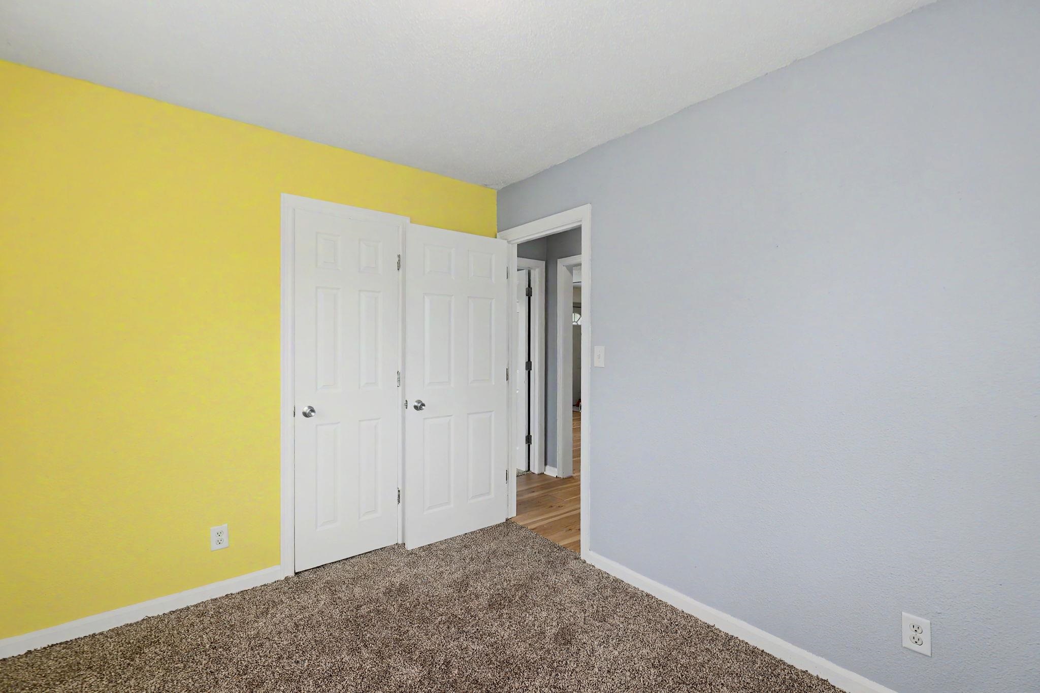 2154 S Seneca St Property Photo 30