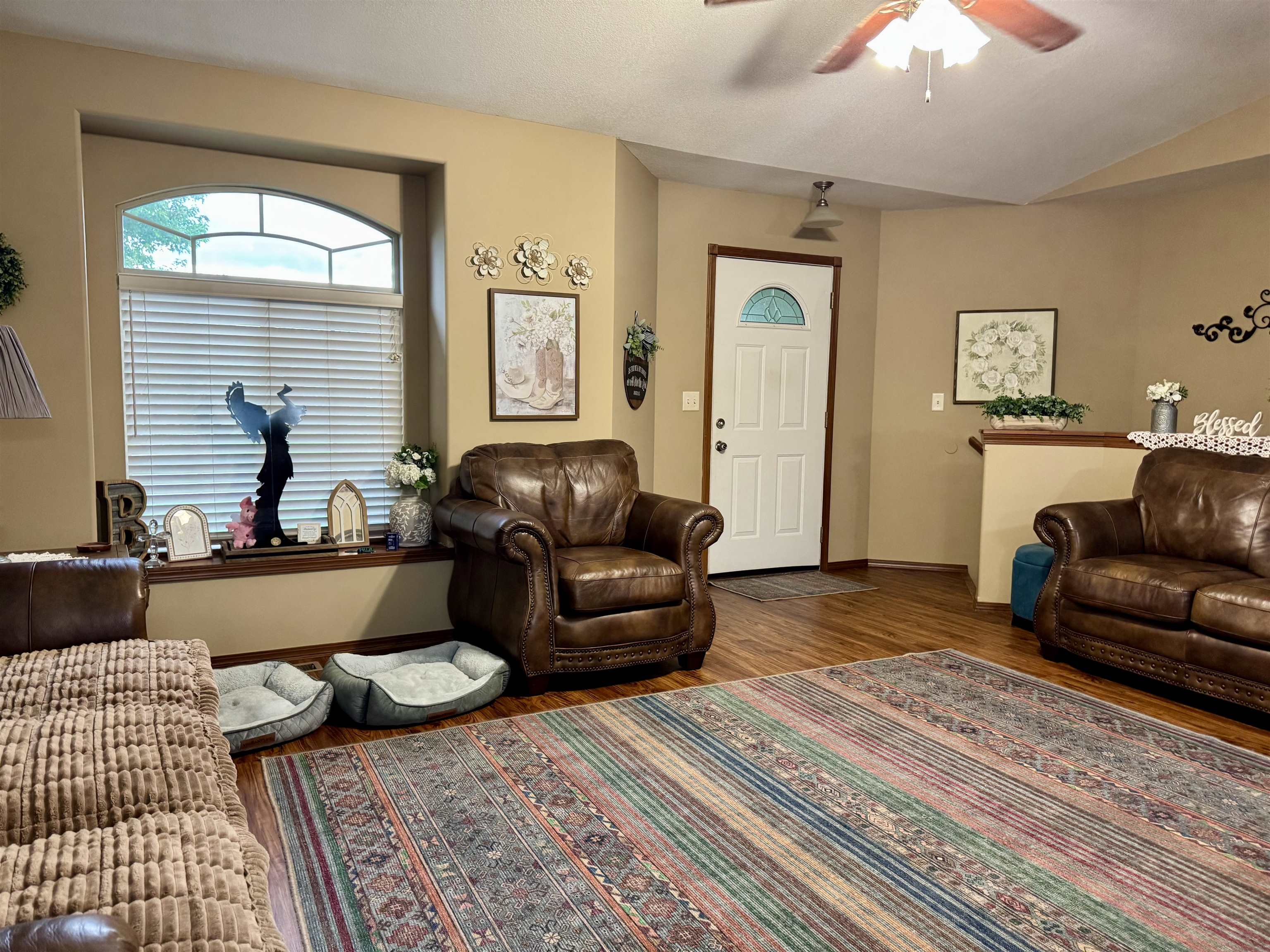 2636 E Keys Ct Property Photo 4