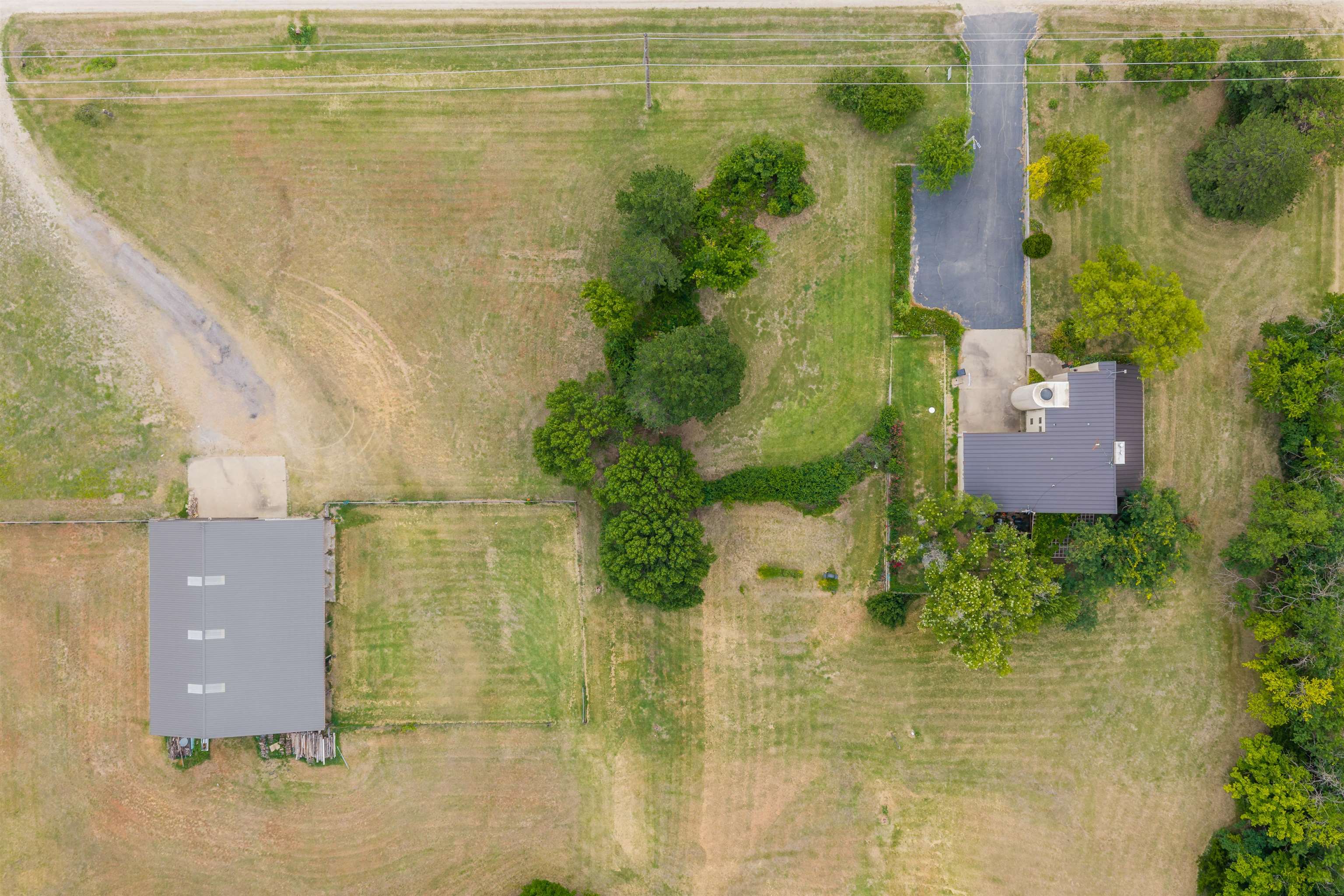 399 S Seneca Property Photo 7
