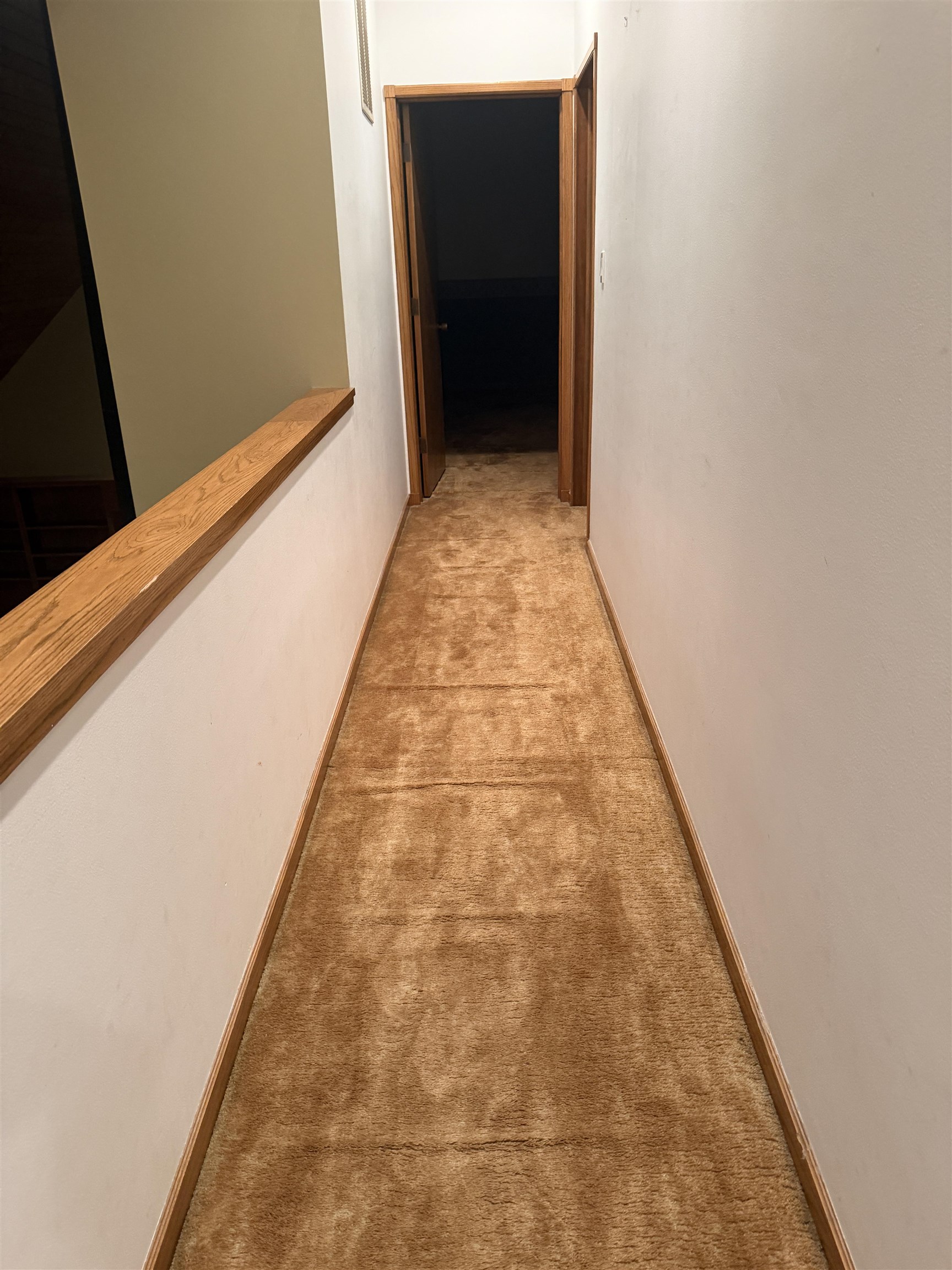 399 S Seneca Property Photo 17