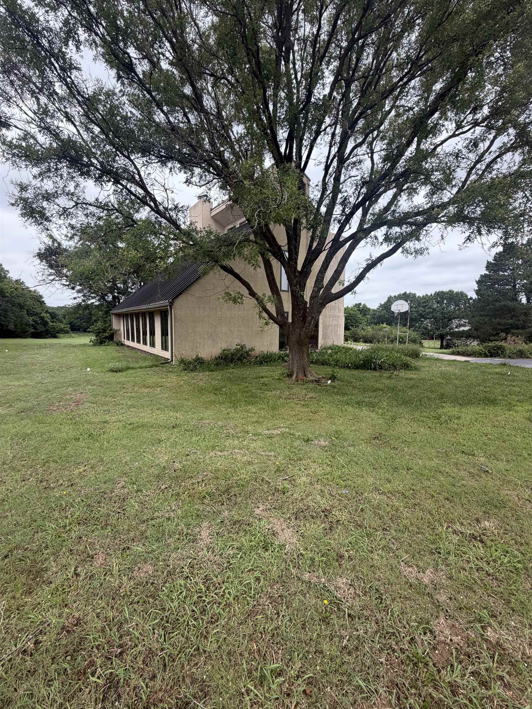 399 S Seneca Property Photo 31