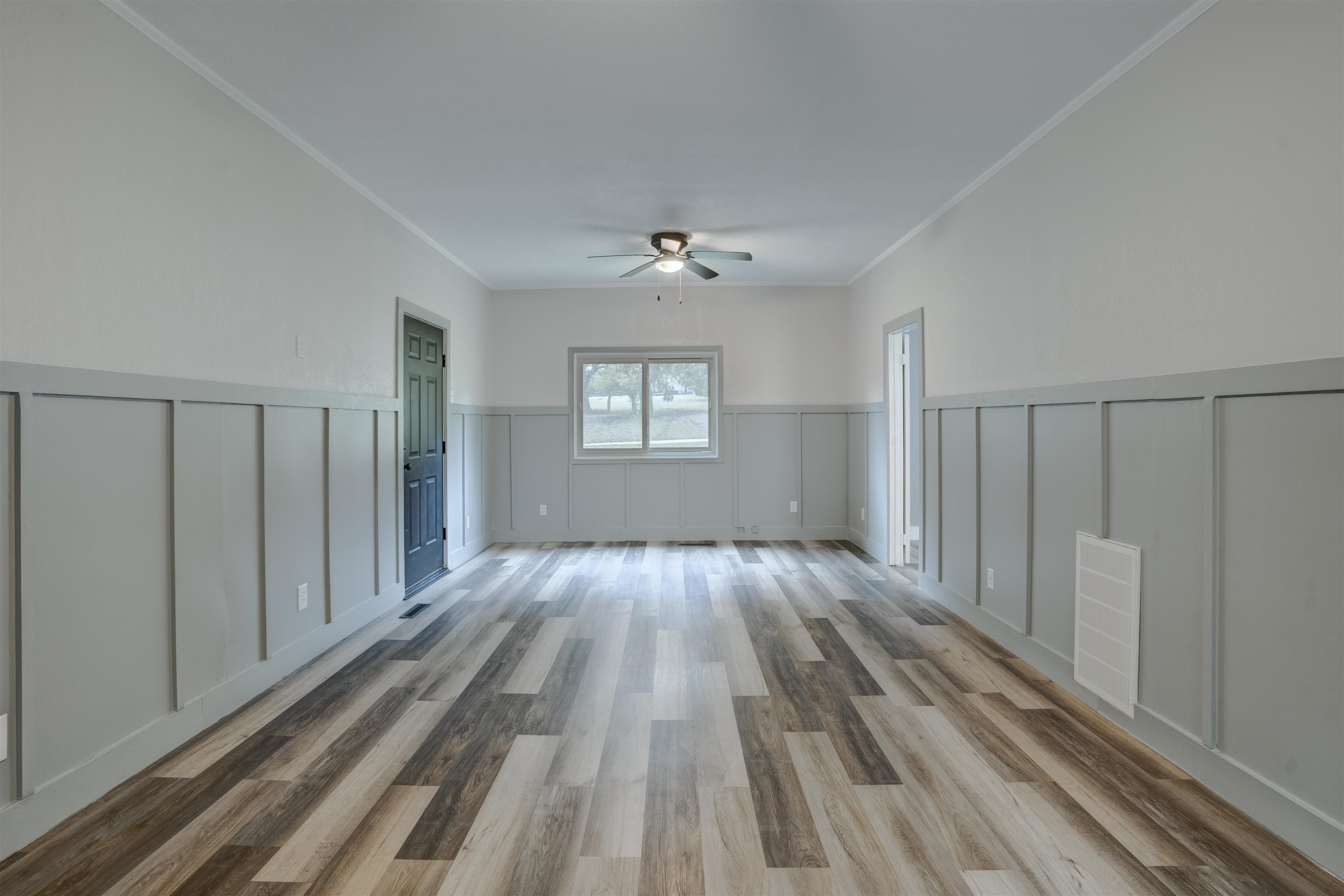 1701 E Chestnut Ave. Property Photo 8