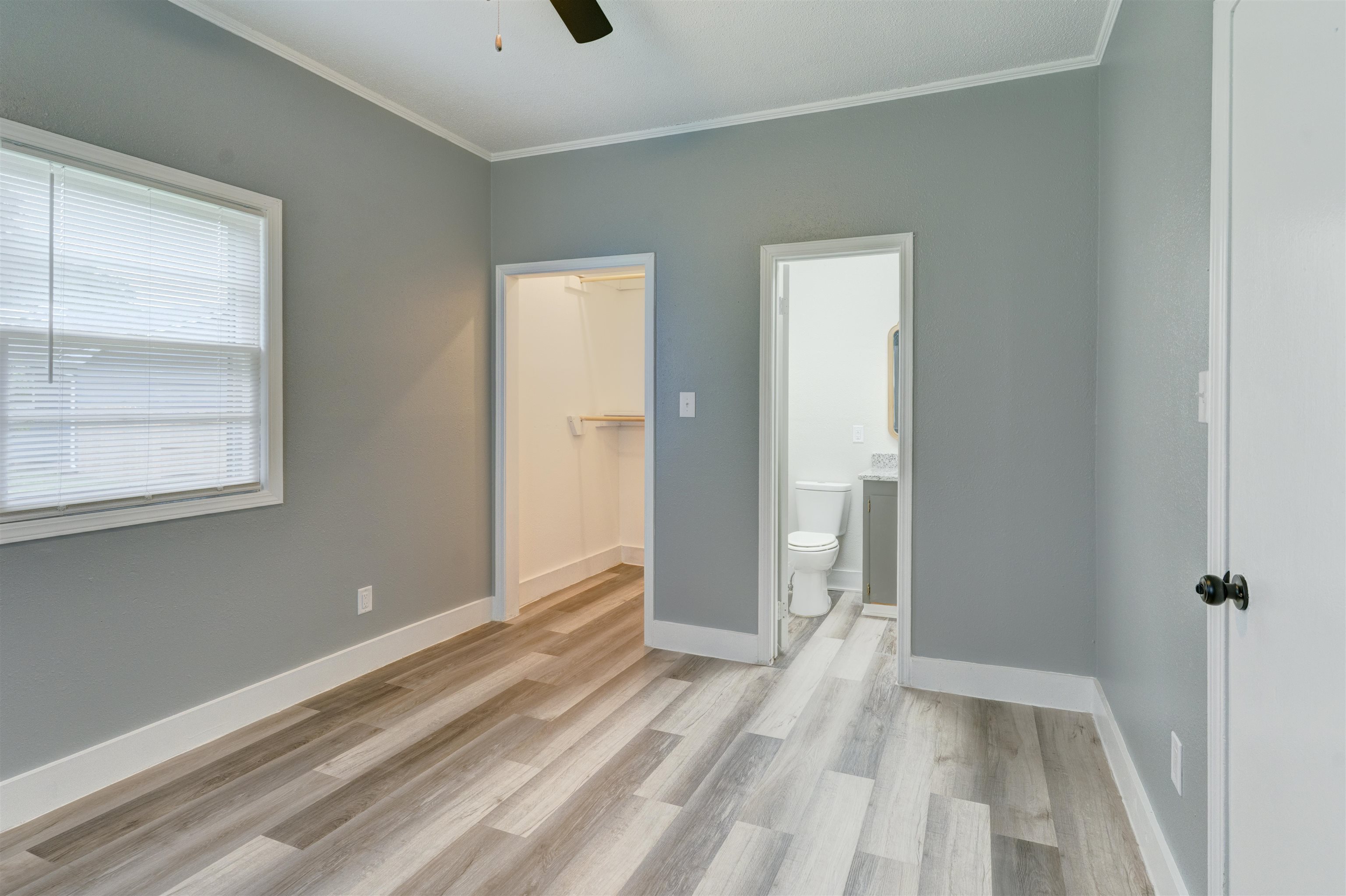 1701 E Chestnut Ave. Property Photo 16
