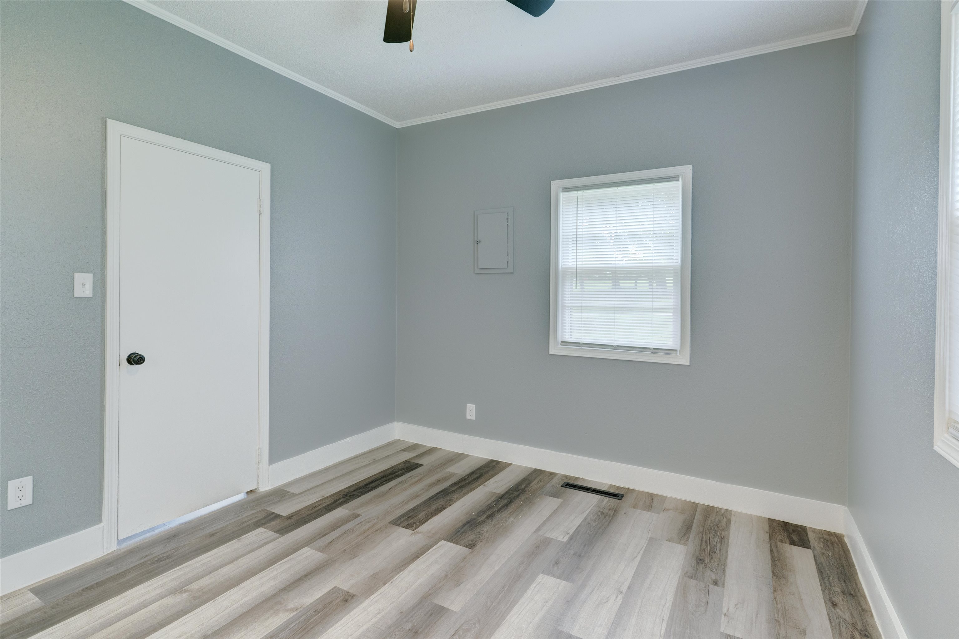 1701 E Chestnut Ave. Property Photo 18