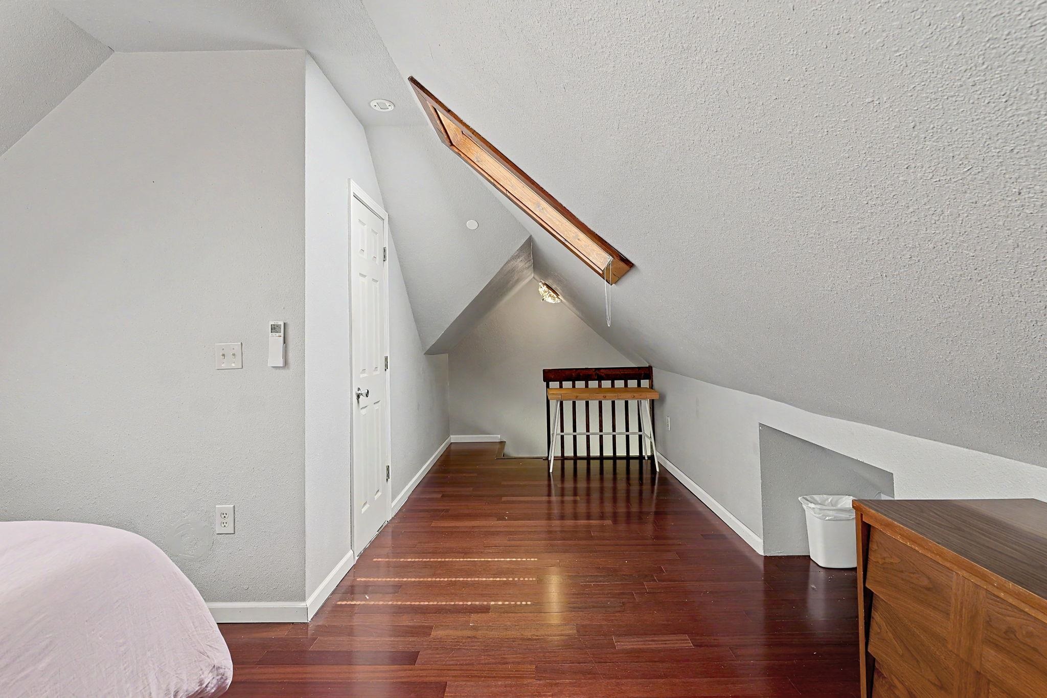 802 N Gilman Ave Property Photo 14