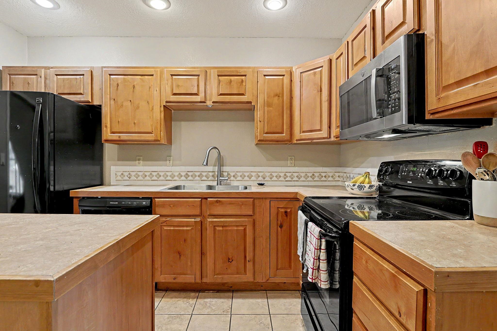 802 N Gilman Ave Property Photo 24