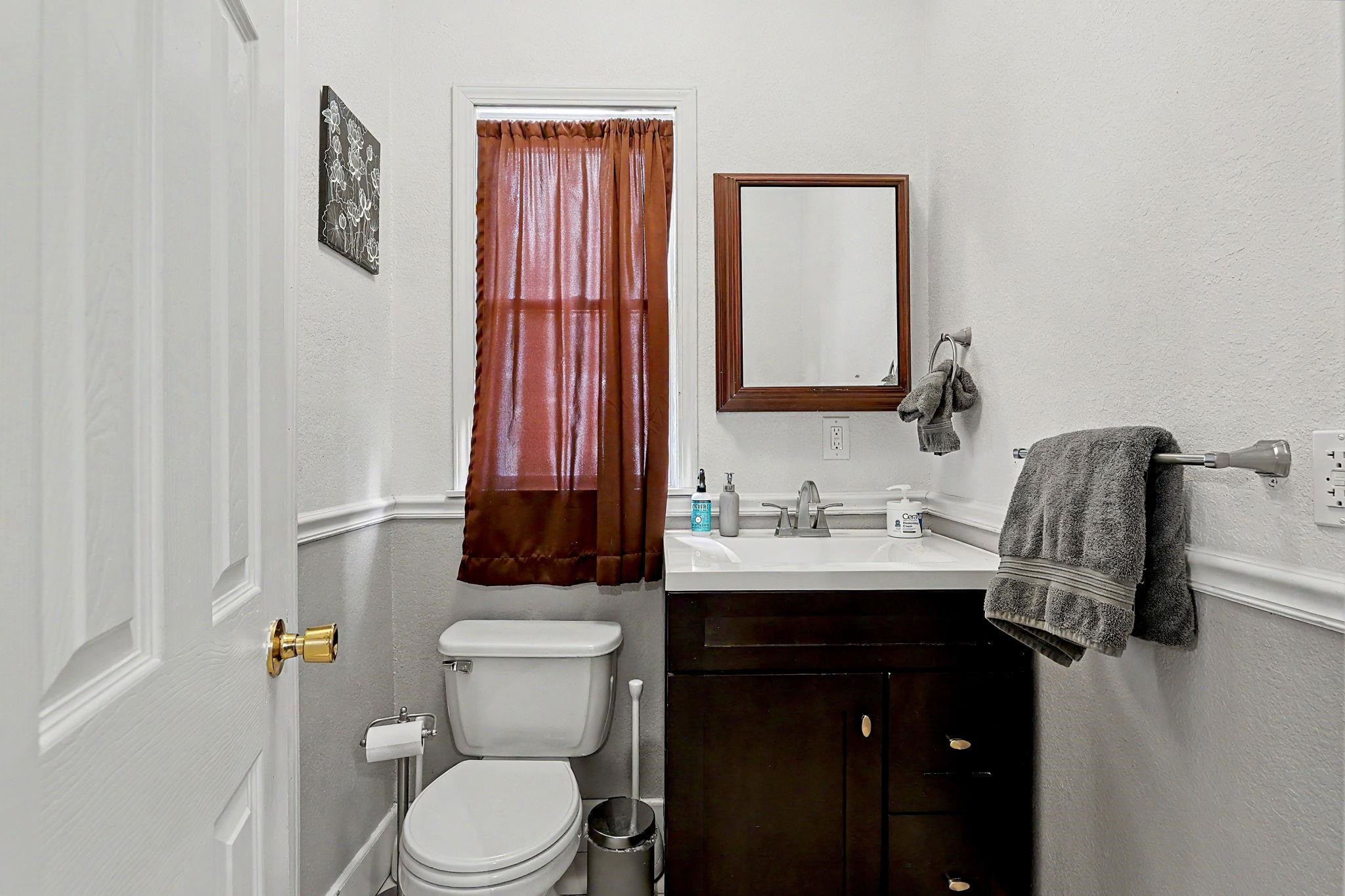 802 N Gilman Ave Property Photo 26