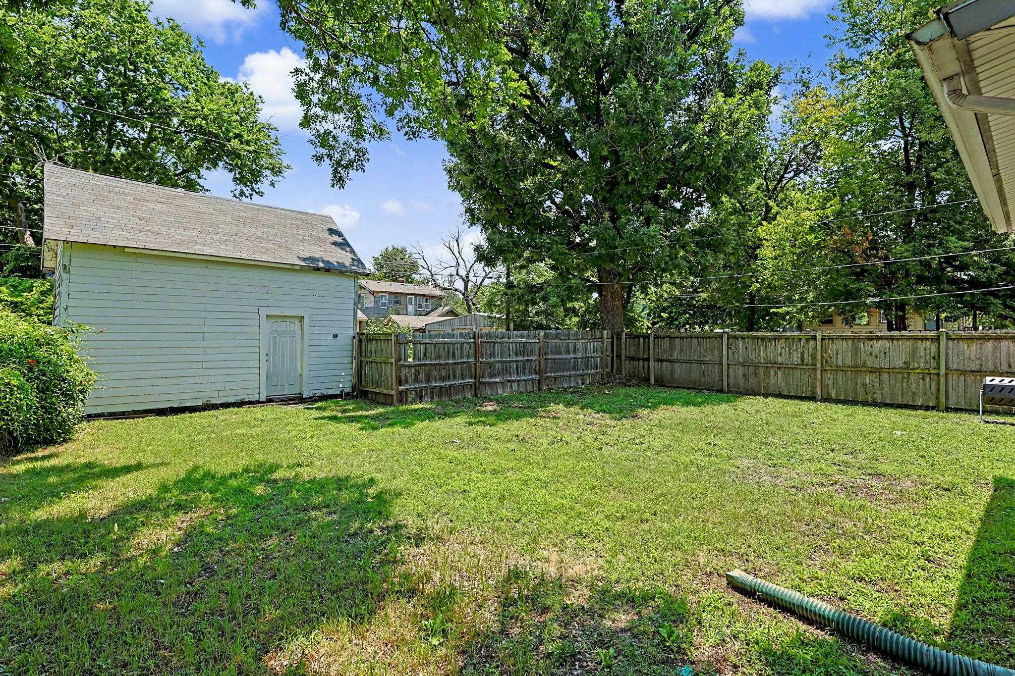 802 N Gilman Ave Property Photo 30