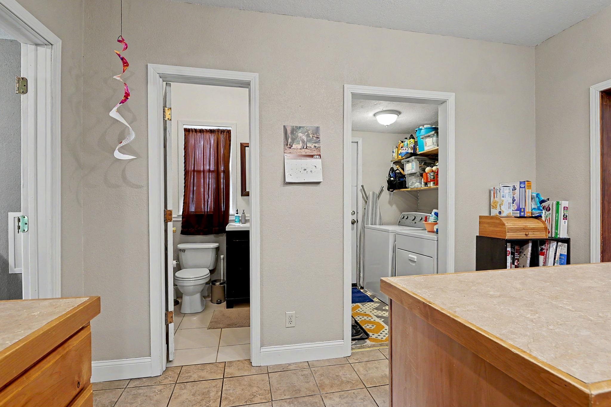 802 N Gilman Ave Property Photo 35