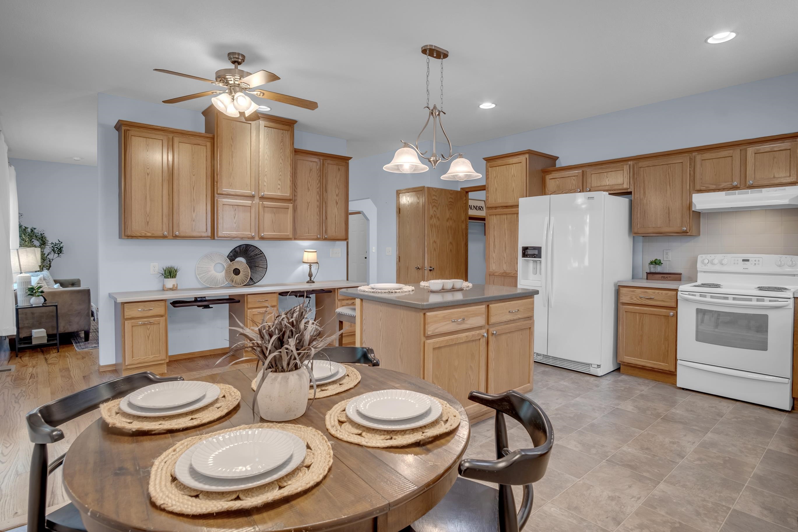 2115 Bristol Ln Property Photo 14