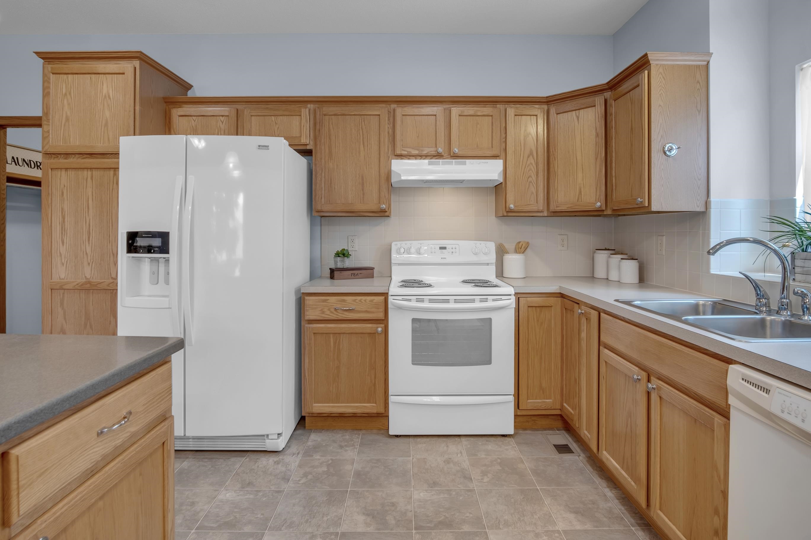 2115 Bristol Ln Property Photo 15