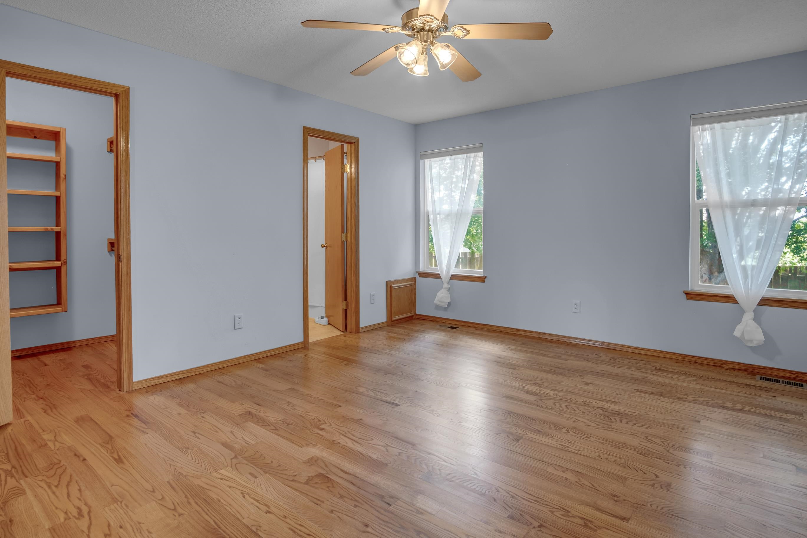 2115 Bristol Ln Property Photo 22