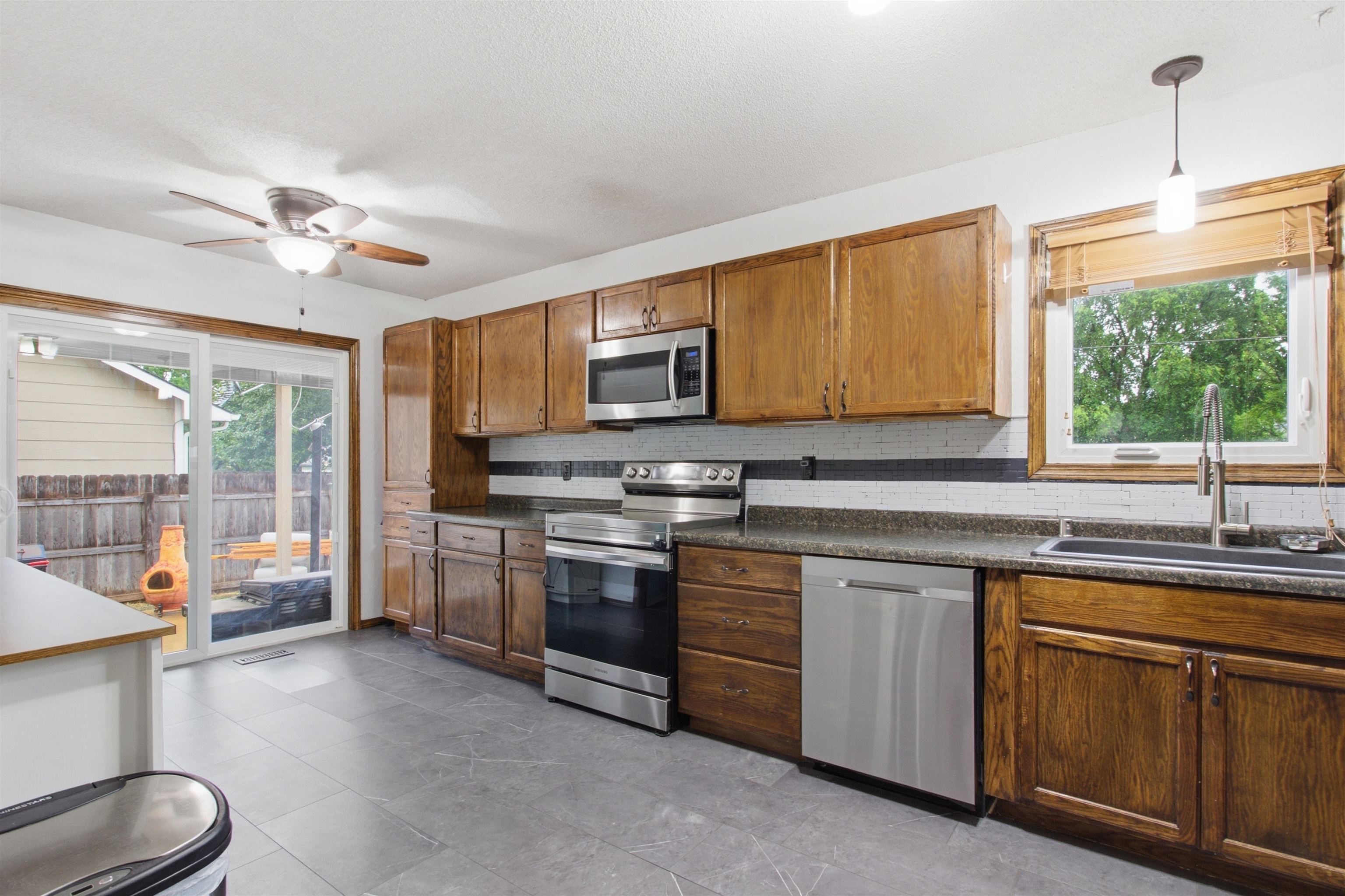 11703 W Nantucket St Property Photo 10