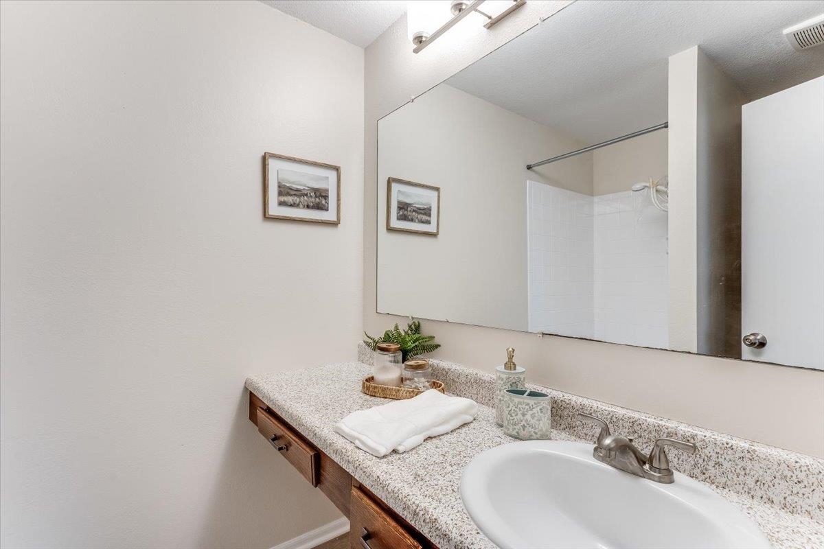 3123 N Brookfield Property Photo 14