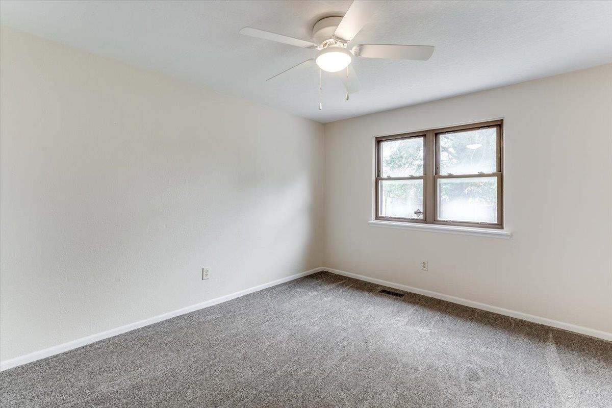 3123 N Brookfield Property Photo 18