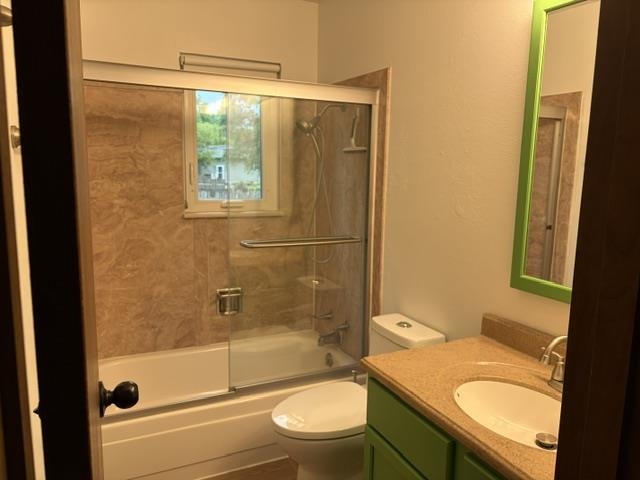 936 S Ash Property Photo 8
