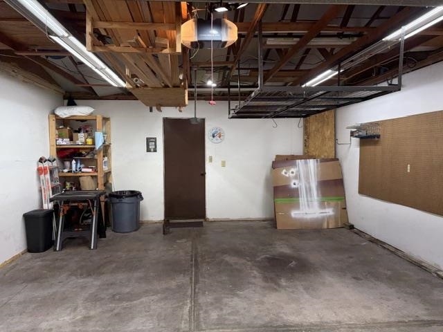 936 S Ash Property Photo 15