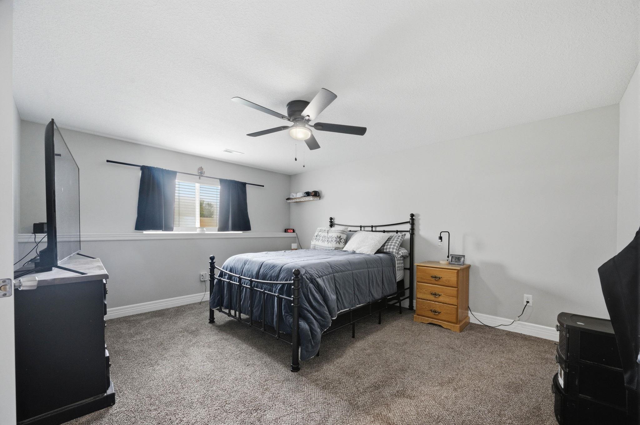 6410 S Jade Ct Property Photo 27