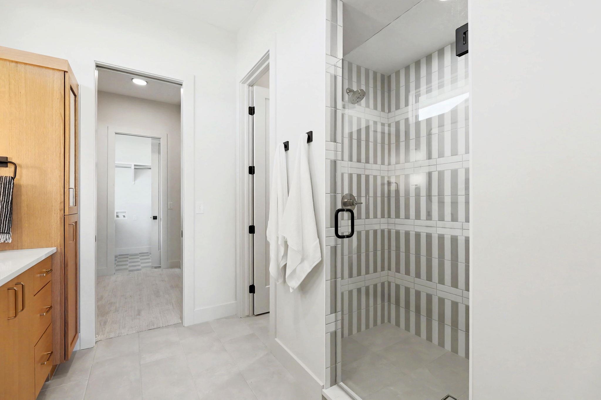3658 N Bristol Ct Property Photo 23