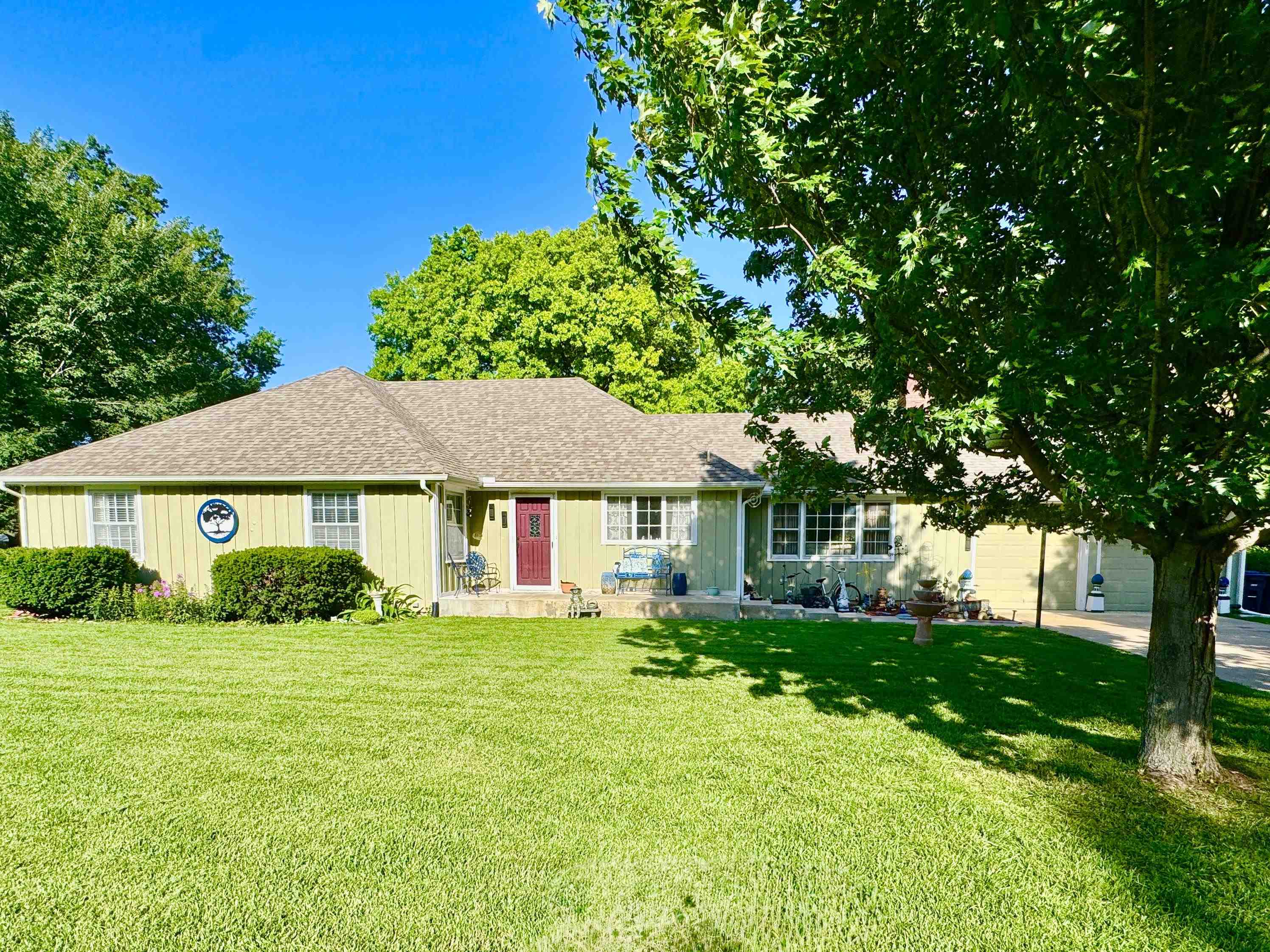 1651 Pennsylvania Property Photo 1