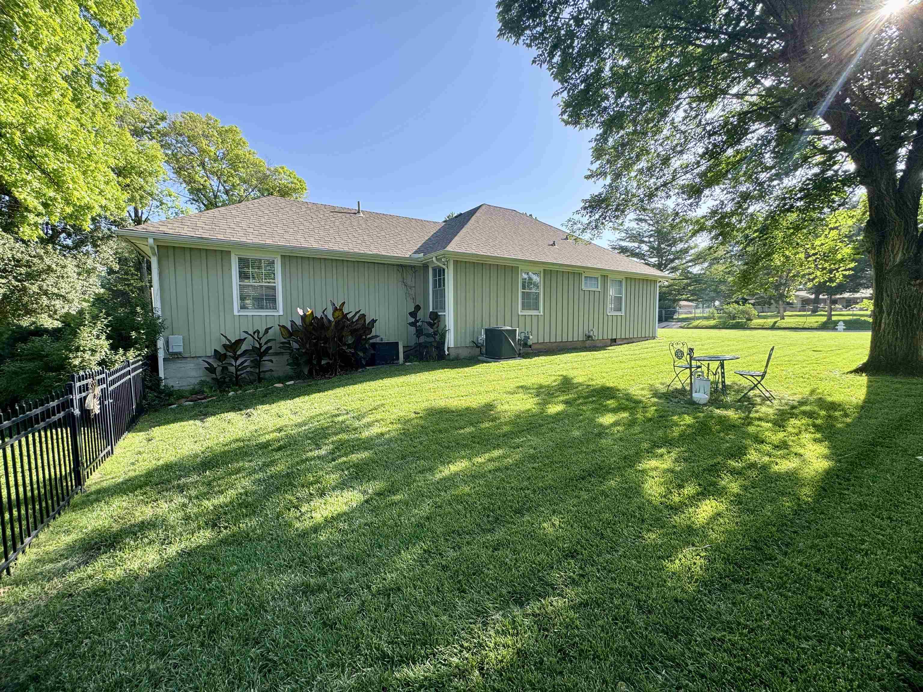 1651 Pennsylvania Property Photo 33
