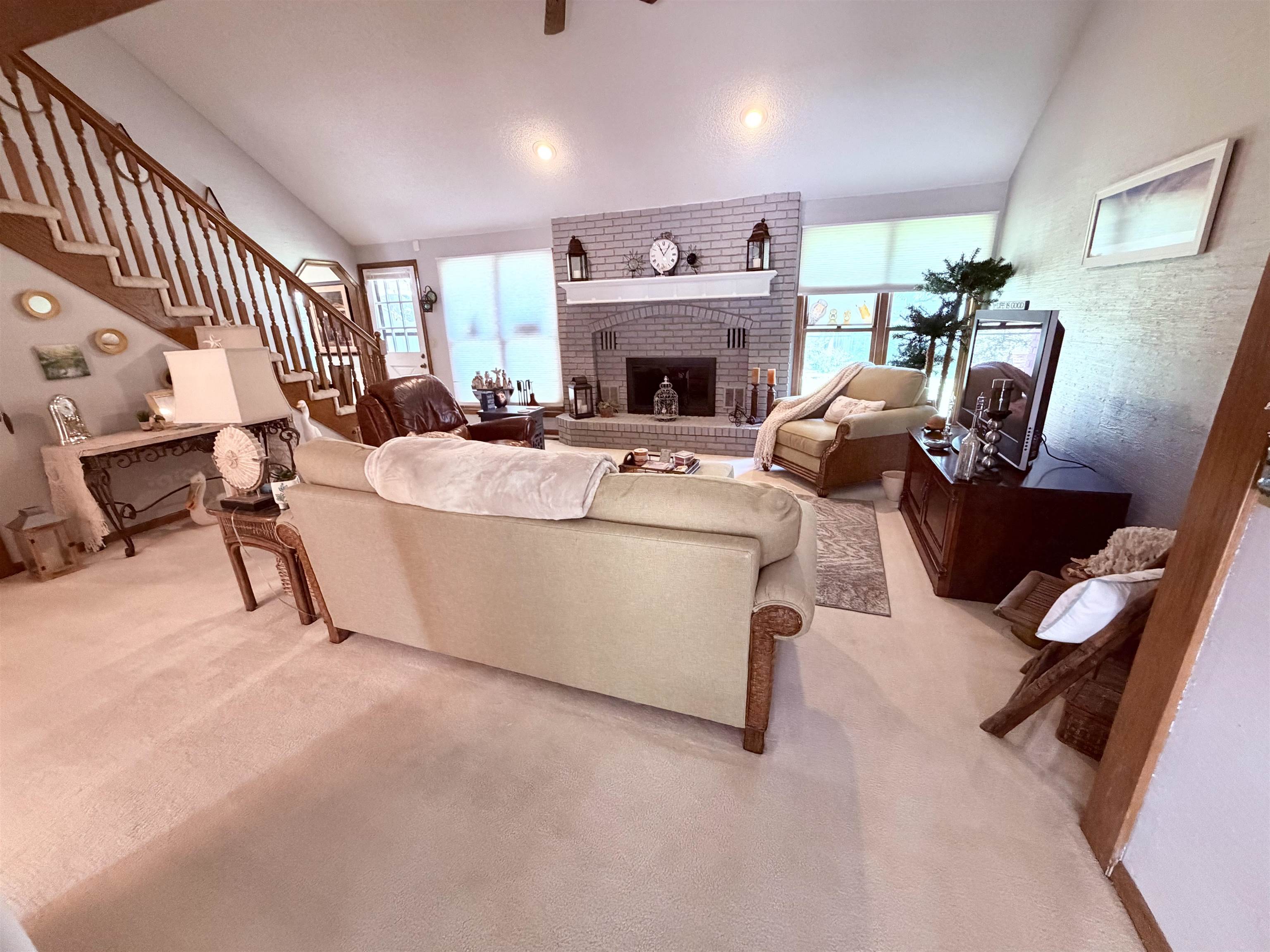 4610 N Farmstead Ct. Property Photo 5