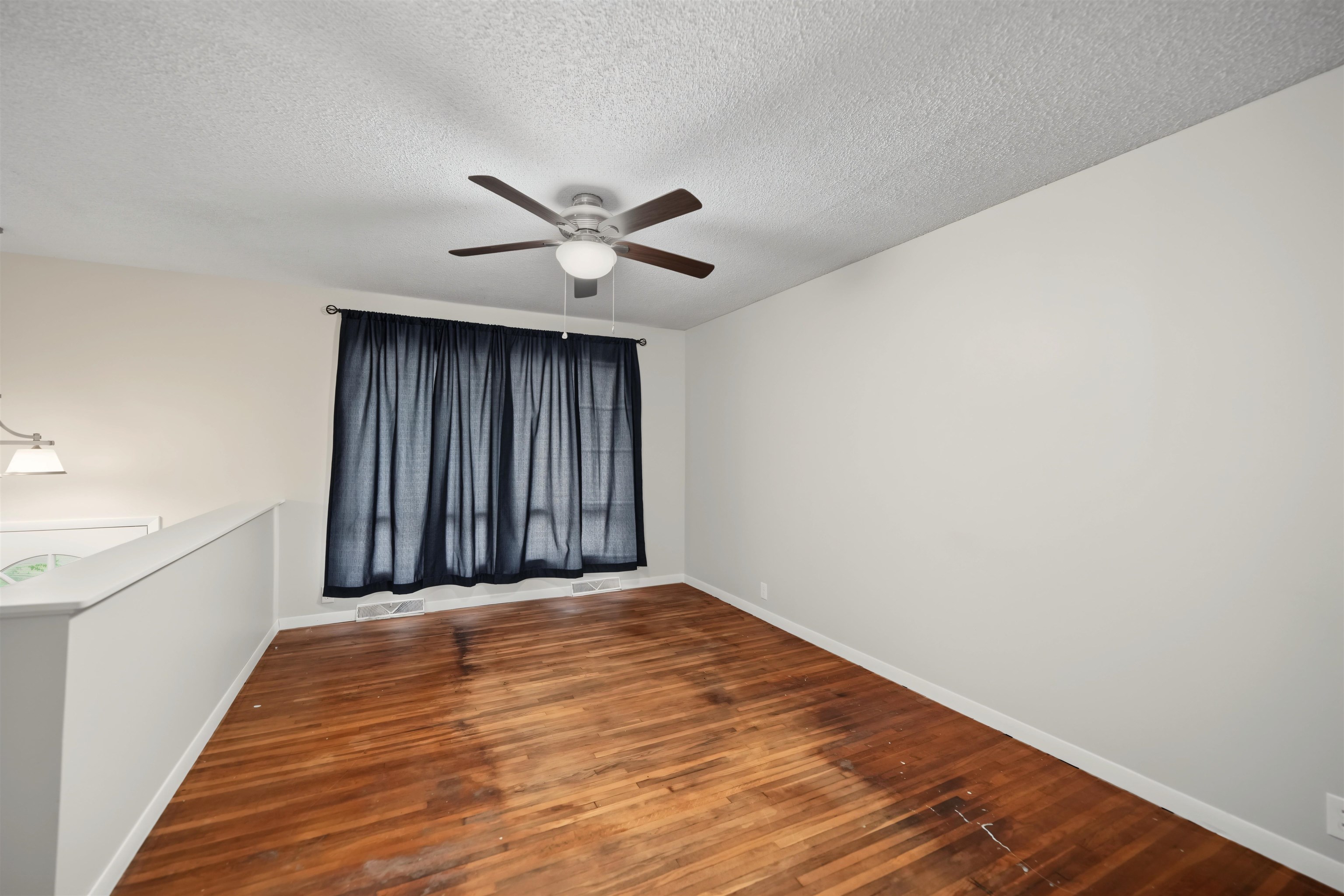2449 Robin Property Photo 4
