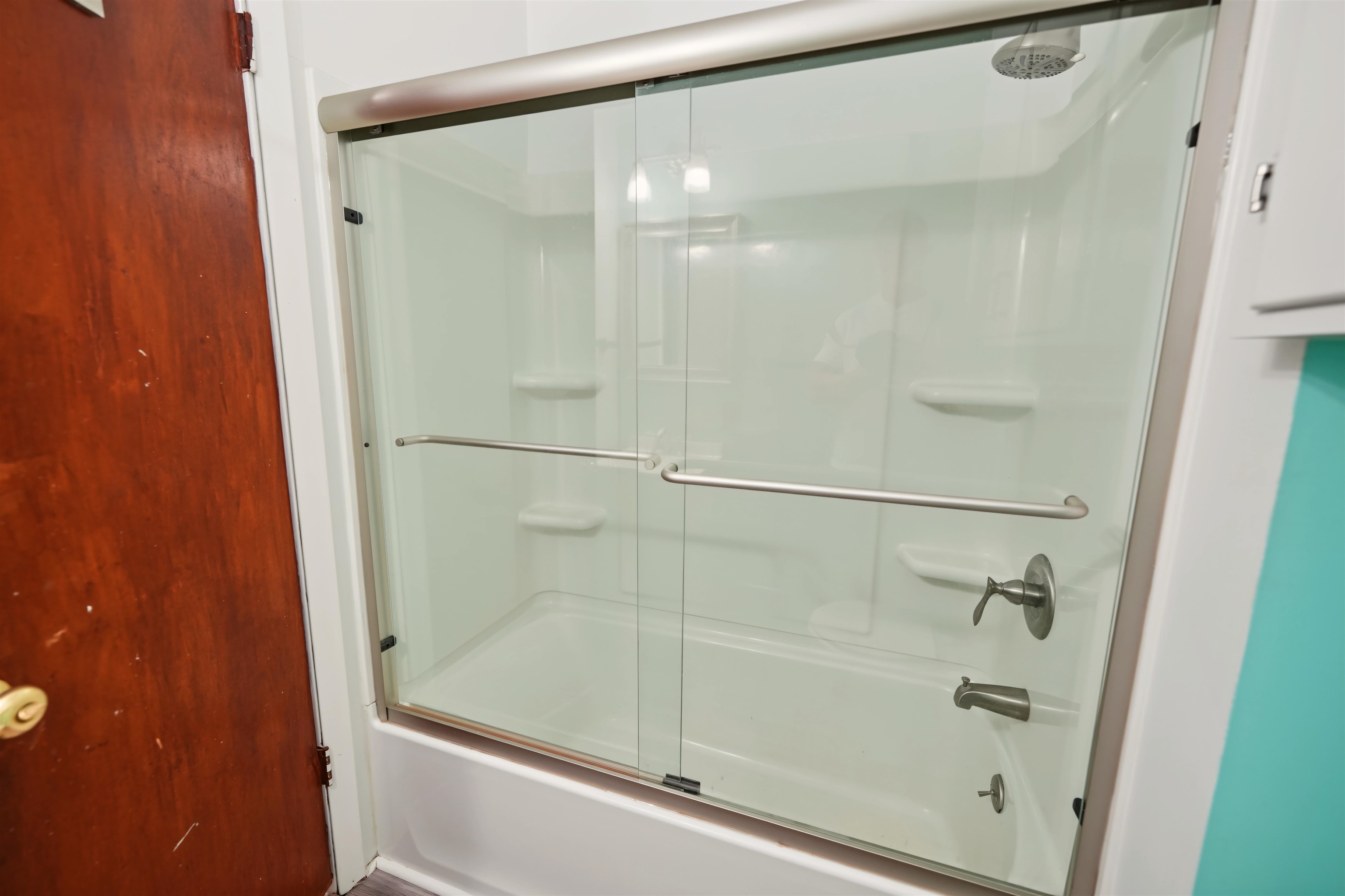 2449 Robin Property Photo 11