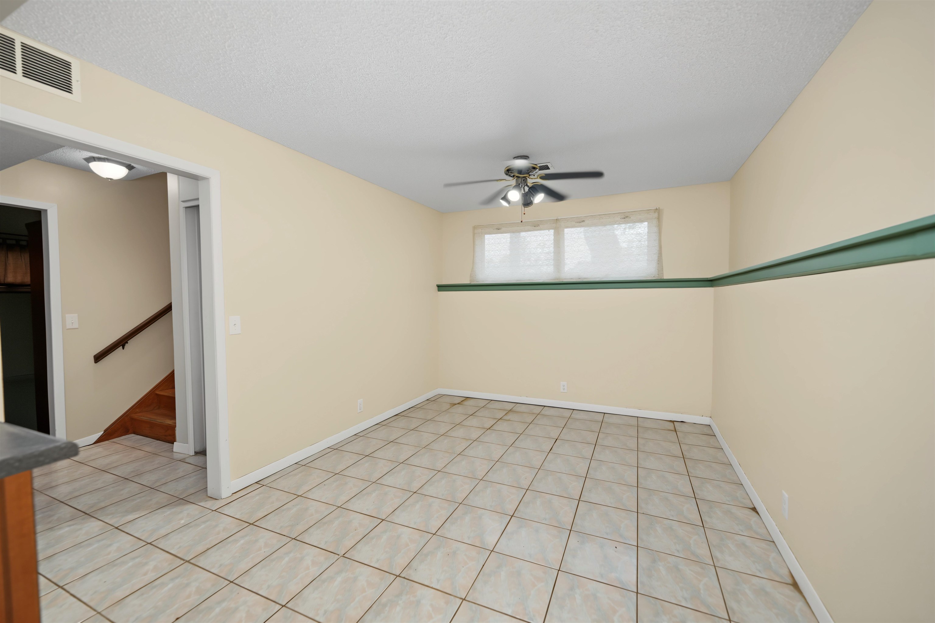 2449 Robin Property Photo 17