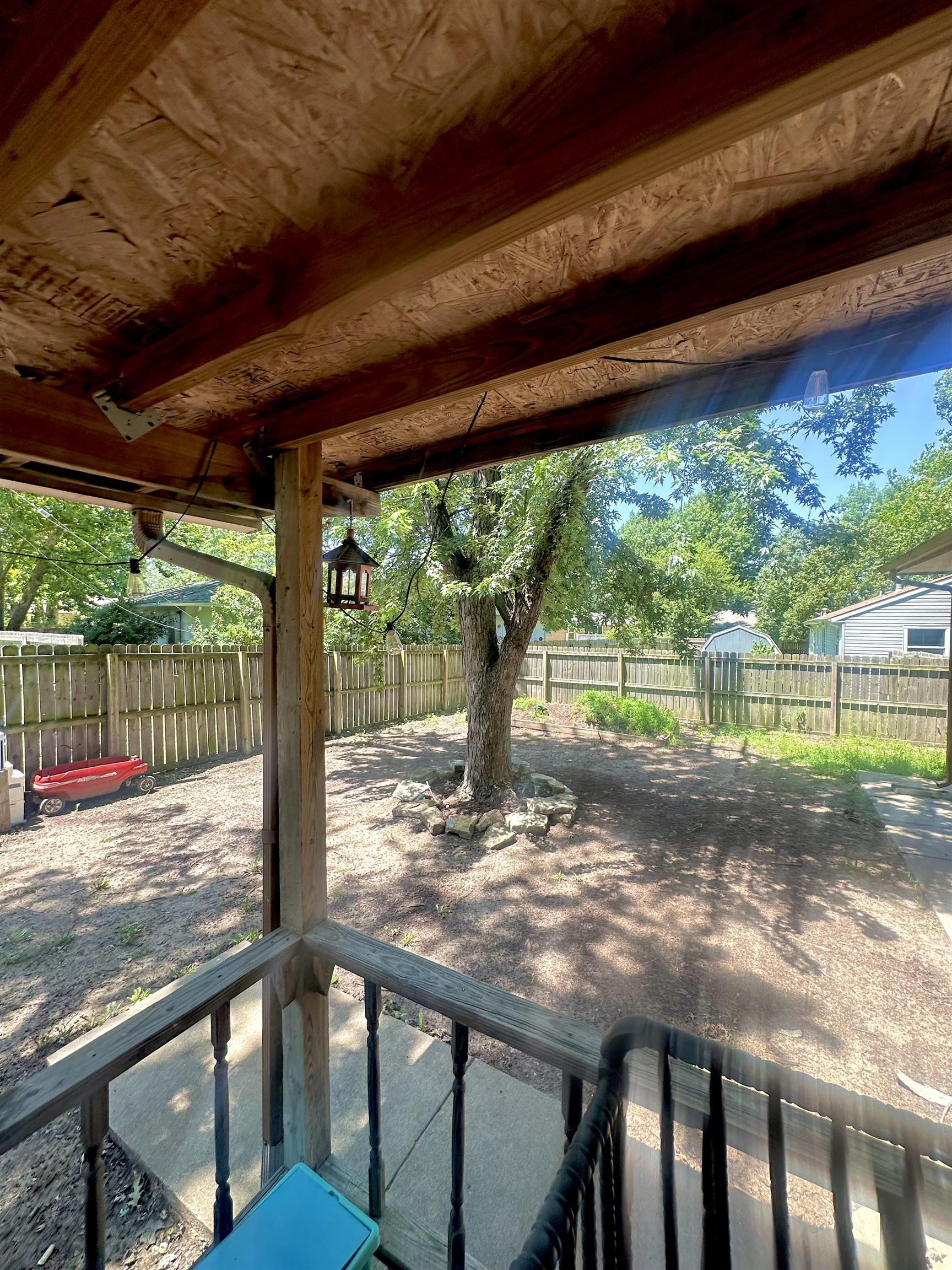1321 W 9th Street Property Photo 18