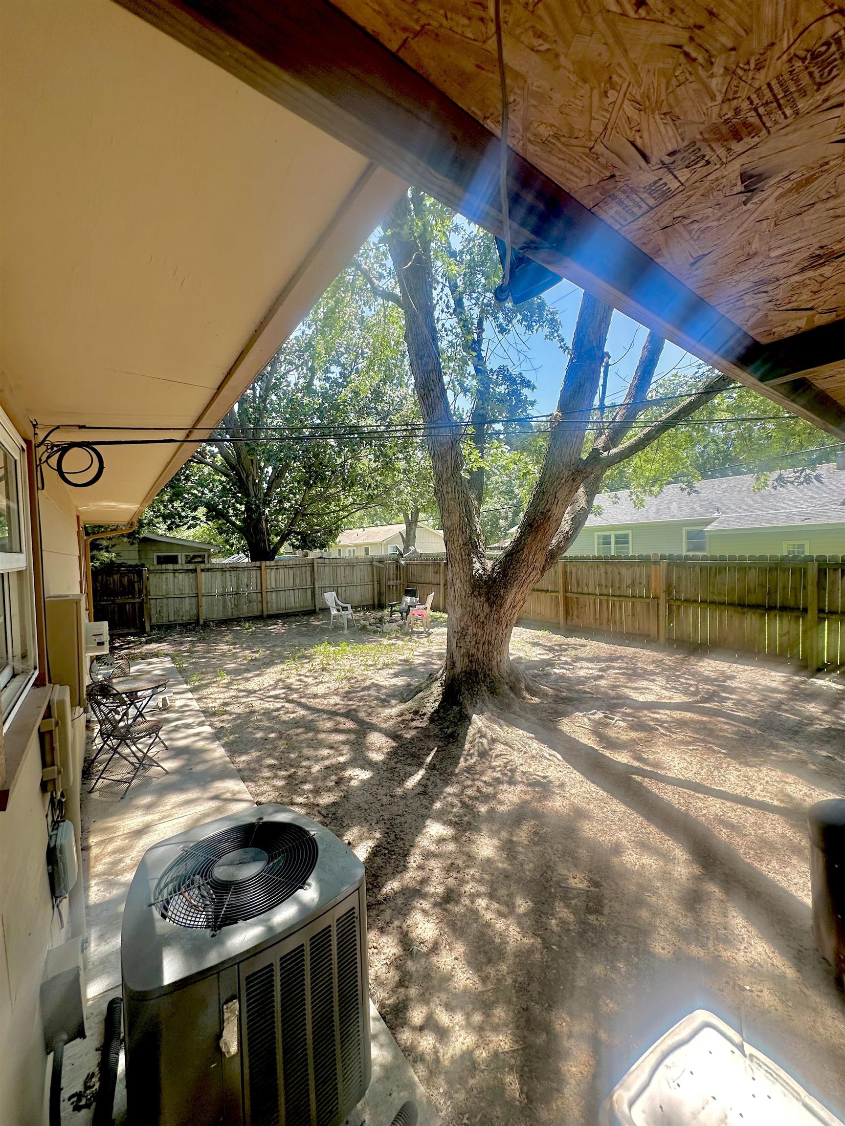 1321 W 9th Street Property Photo 19