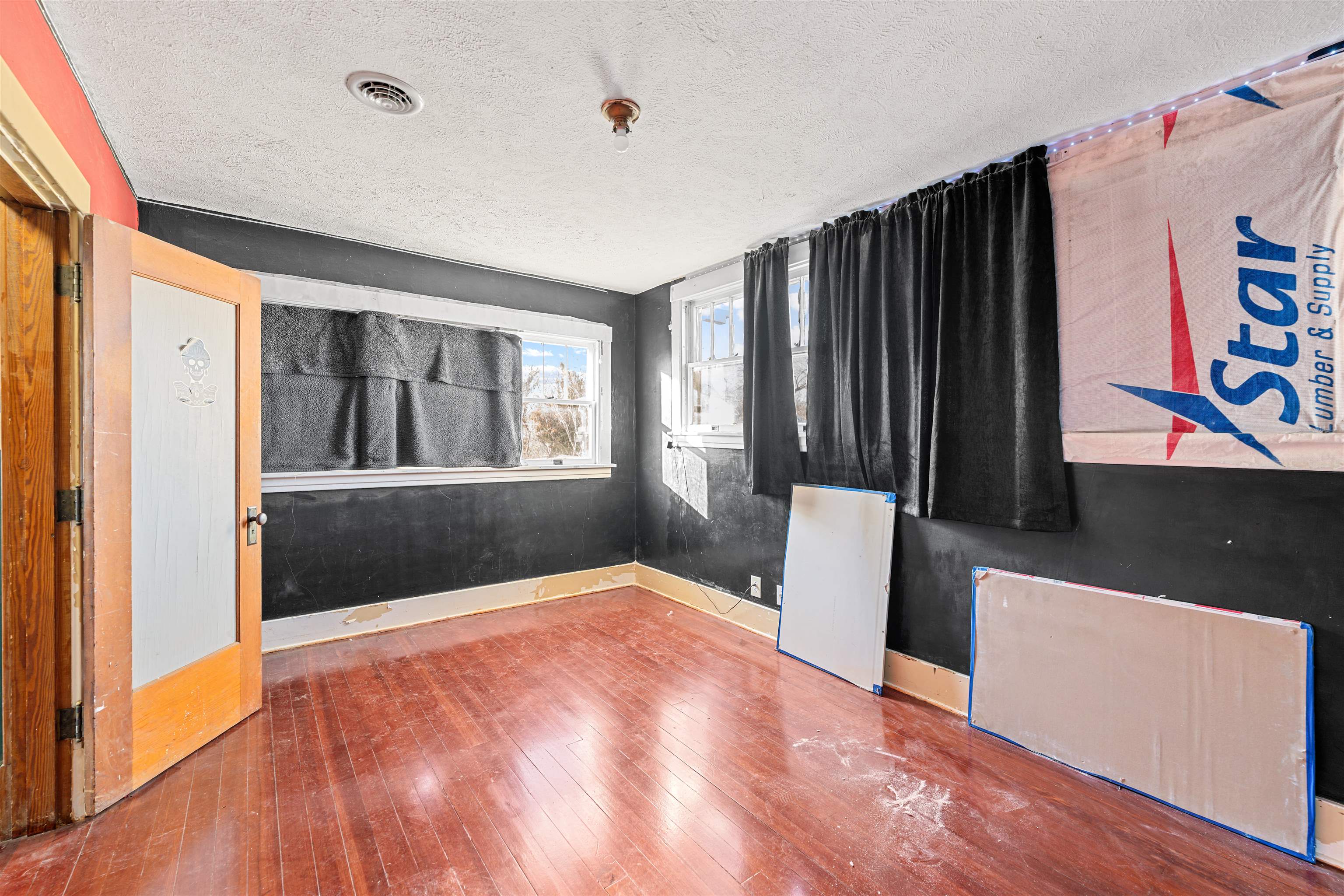 452 S 8th St Property Photo 16