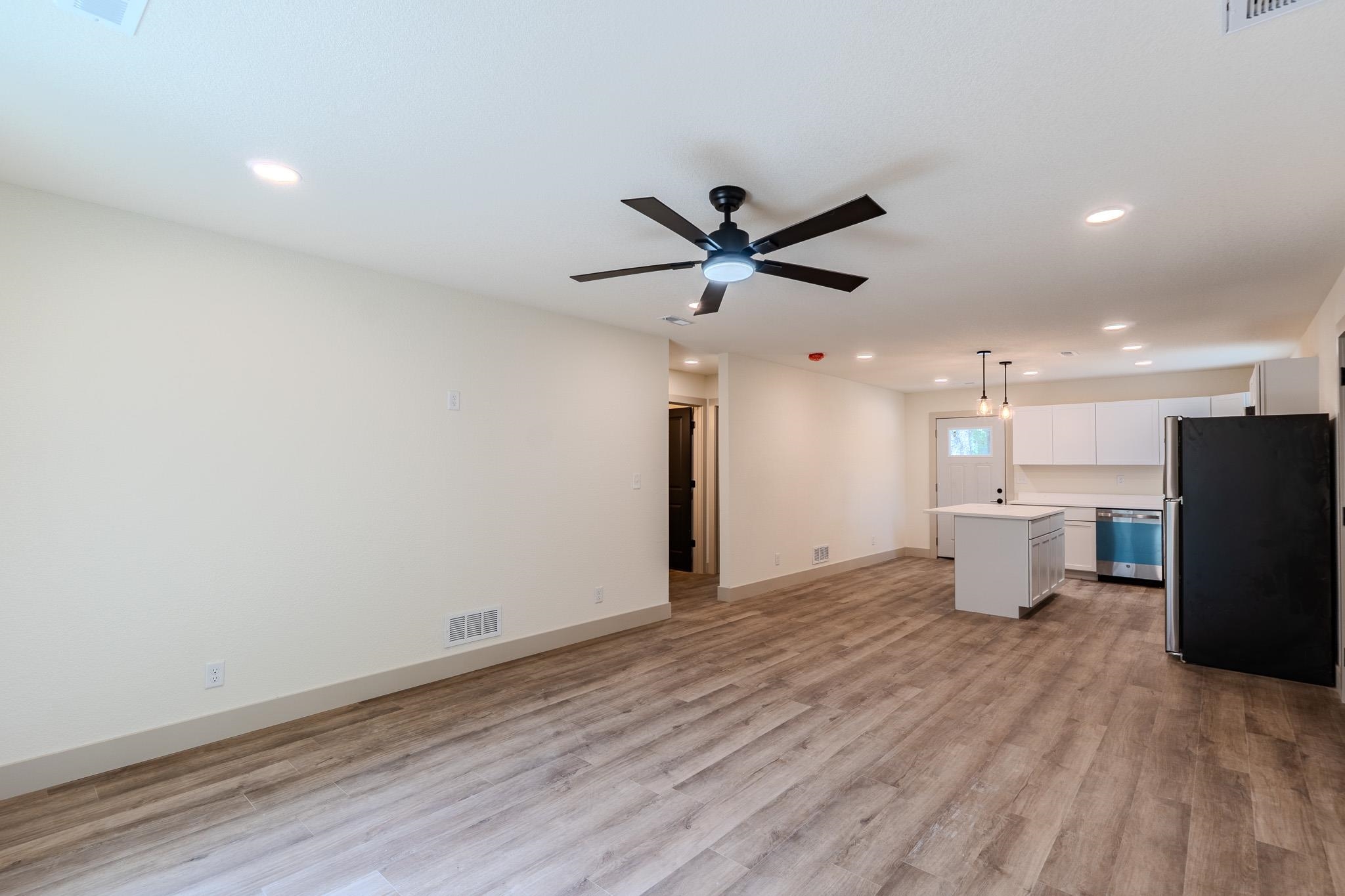 212 N West St Property Photo 5